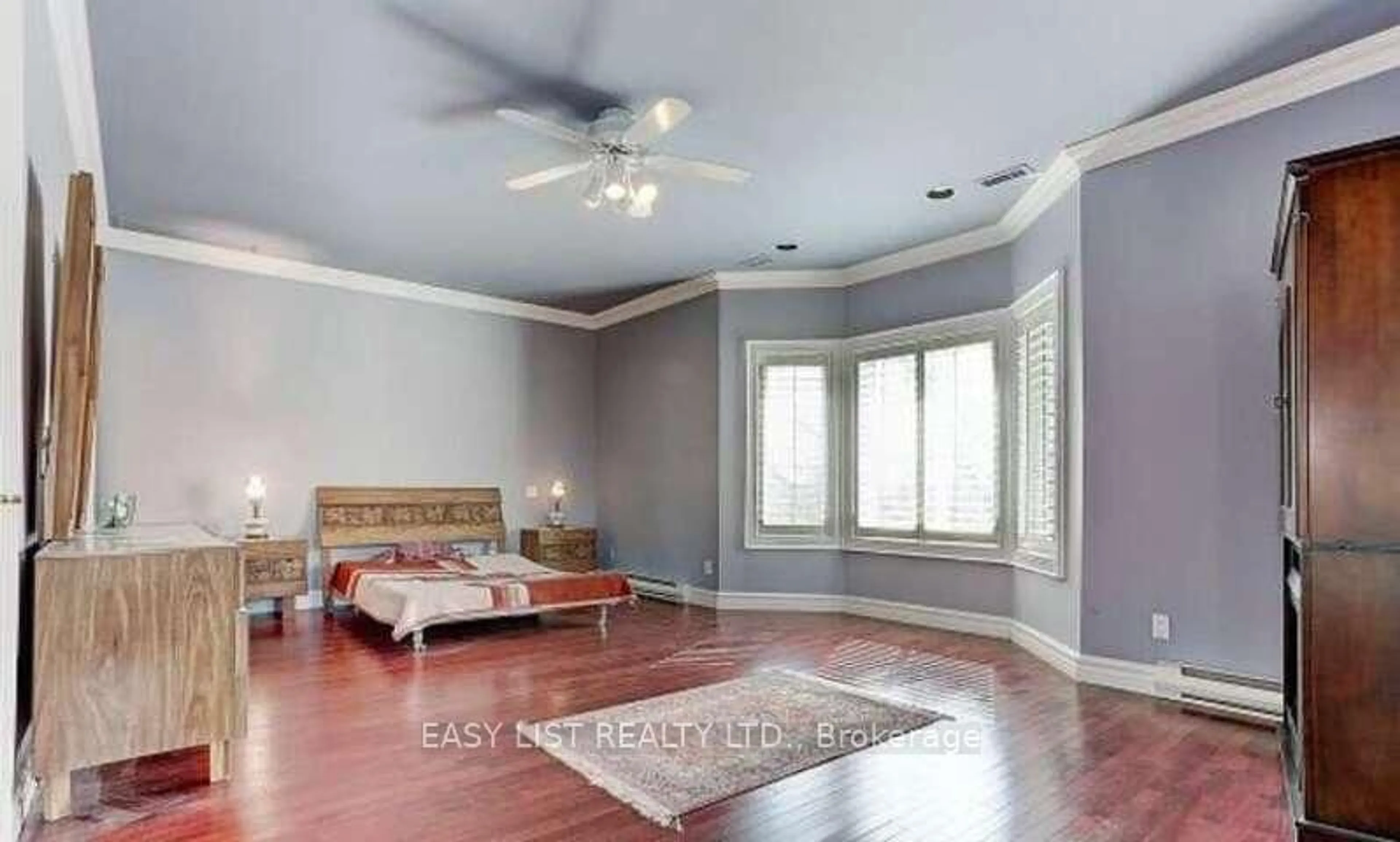 A pic of a room for 206 Arnold Ave, Vaughan Ontario L4J 1B9