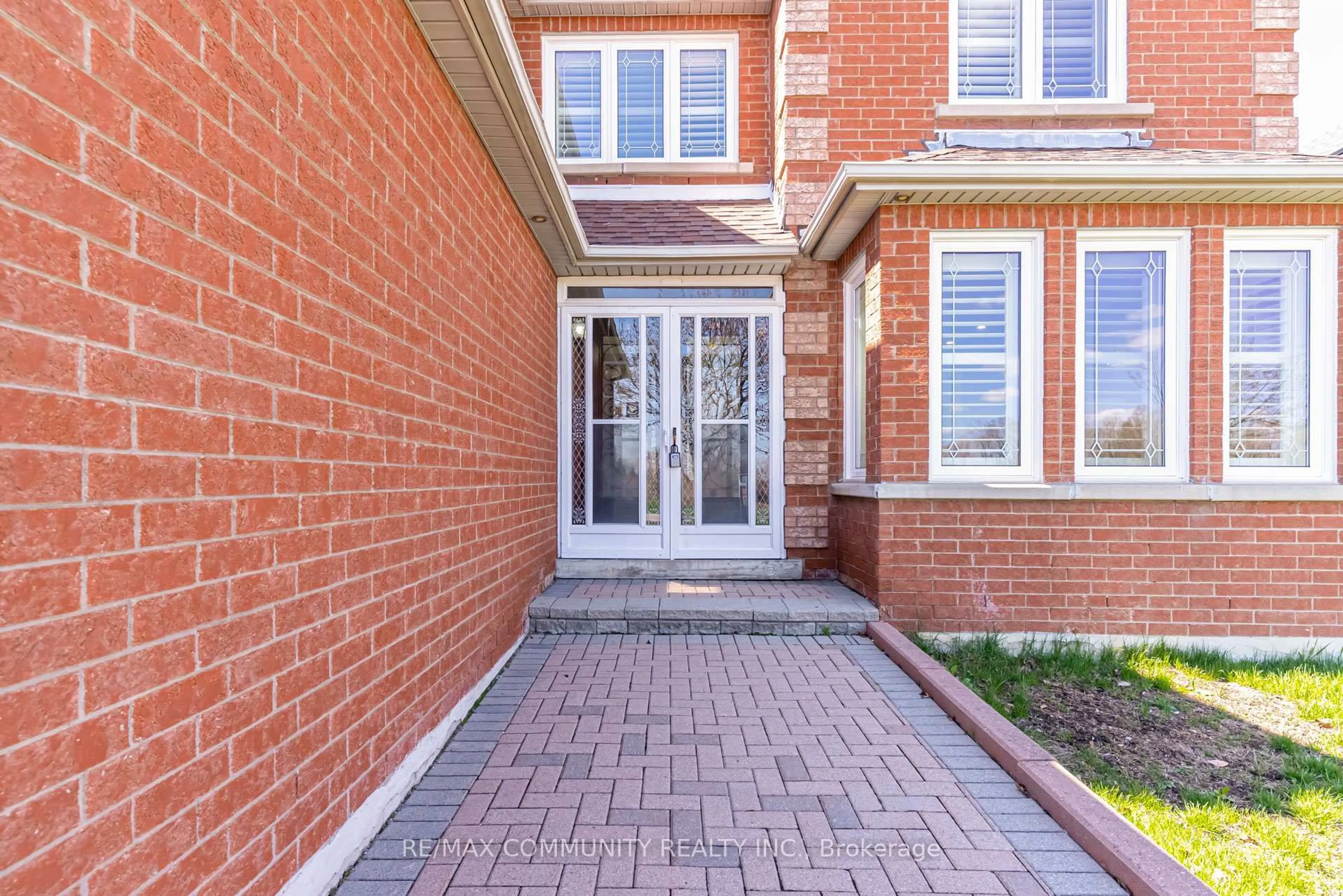 Home with brick exterior material, street for 24 Marydale Ave, Markham Ontario L3S 3N4