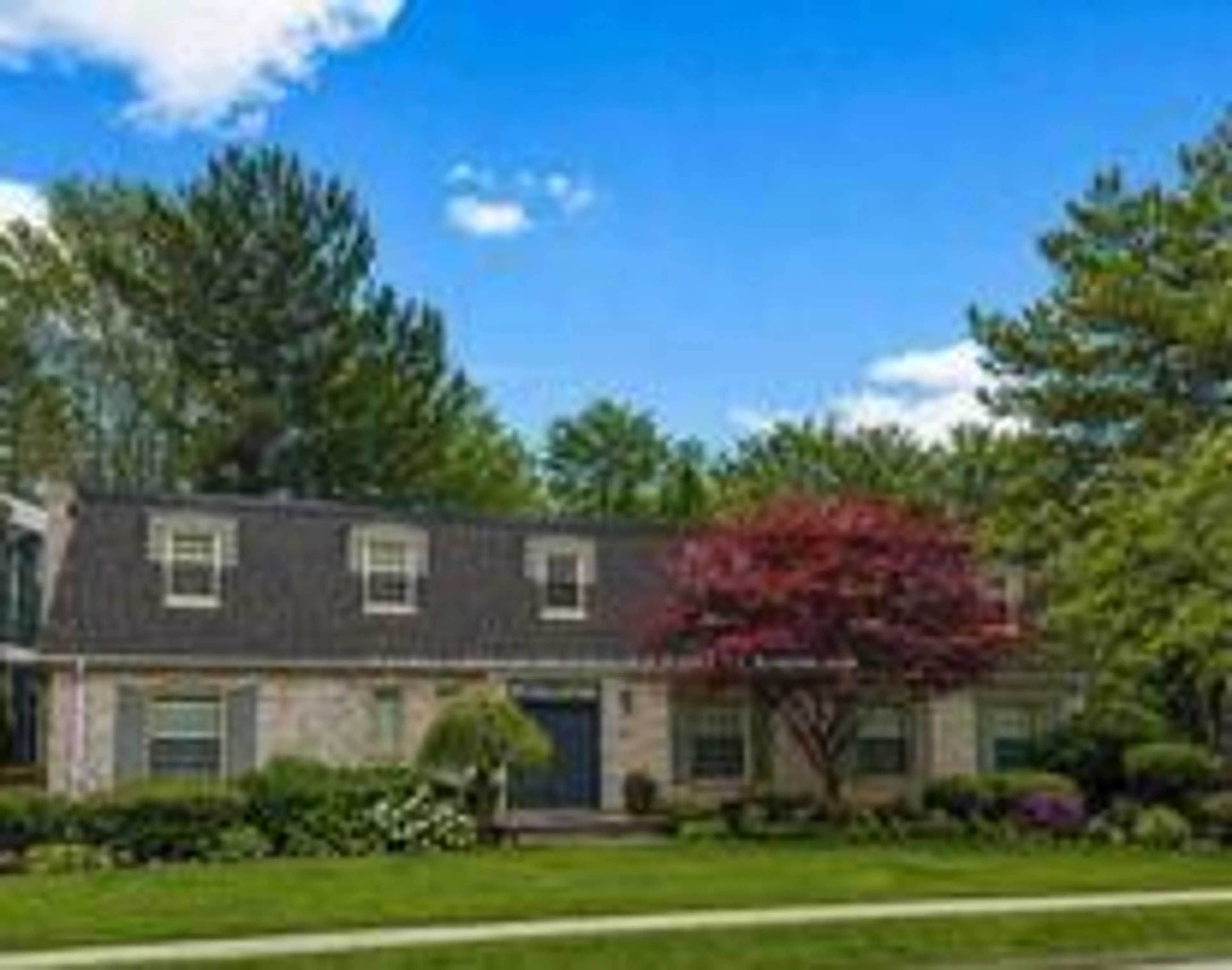 Home with vinyl exterior material, street for 24 Laureleaf Rd, Markham Ontario L3T 2X5