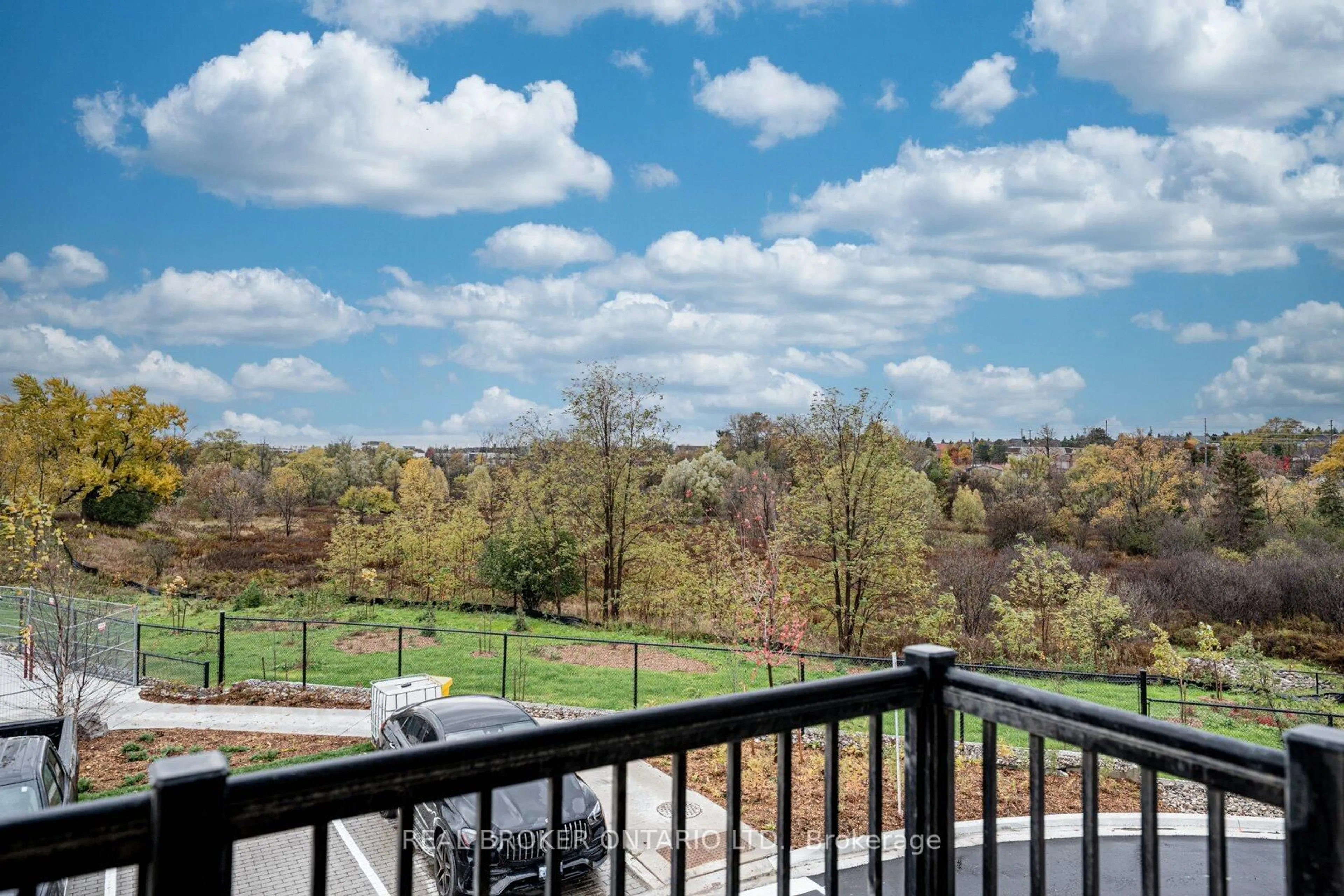 Patio, water/lake/river/ocean view for 152 Matawin Lane, Richmond Hill Ontario L4B 0H8