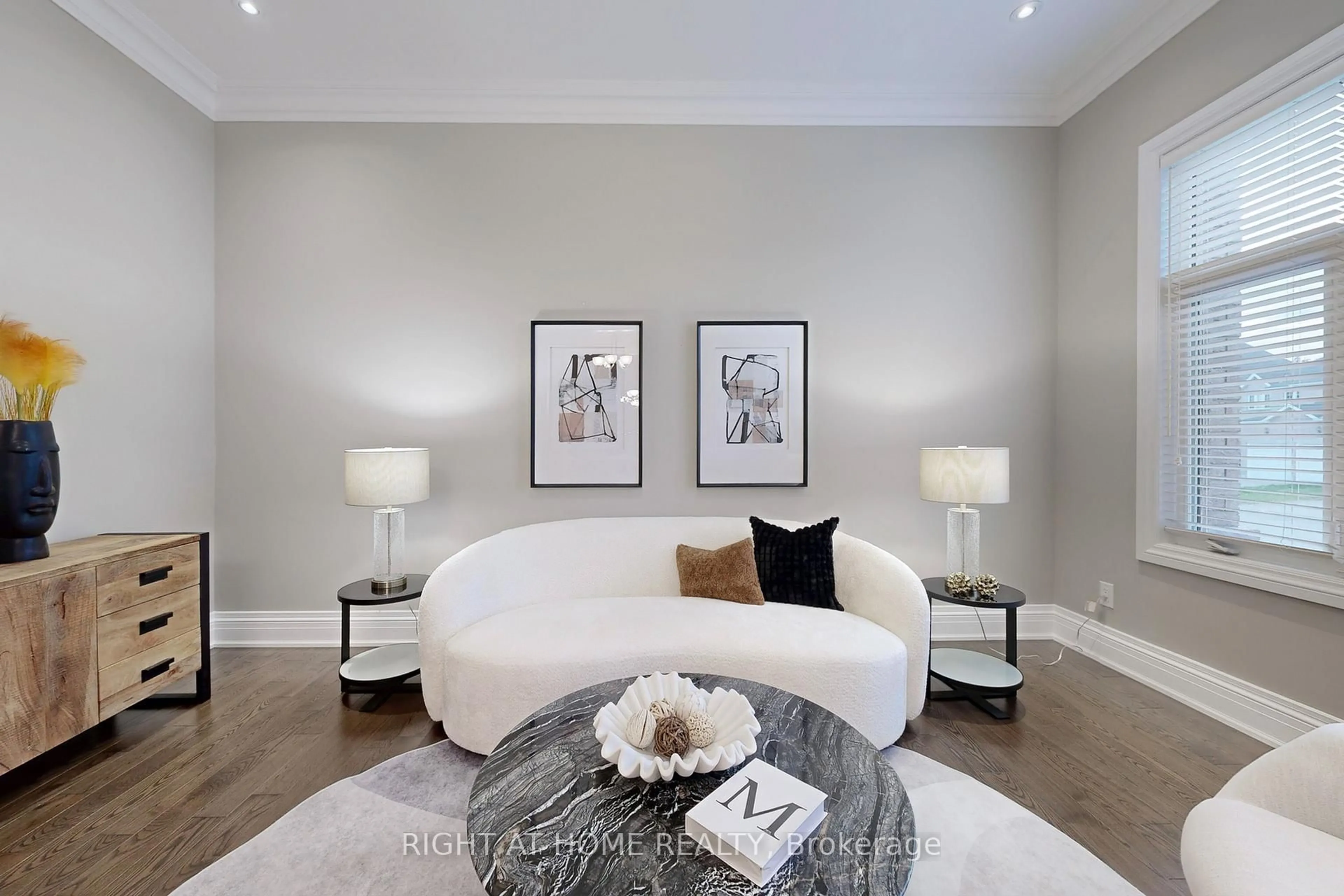 Living room with furniture, unknown for 53 Rockwell Rd, Richmond Hill Ontario L4B 1A9