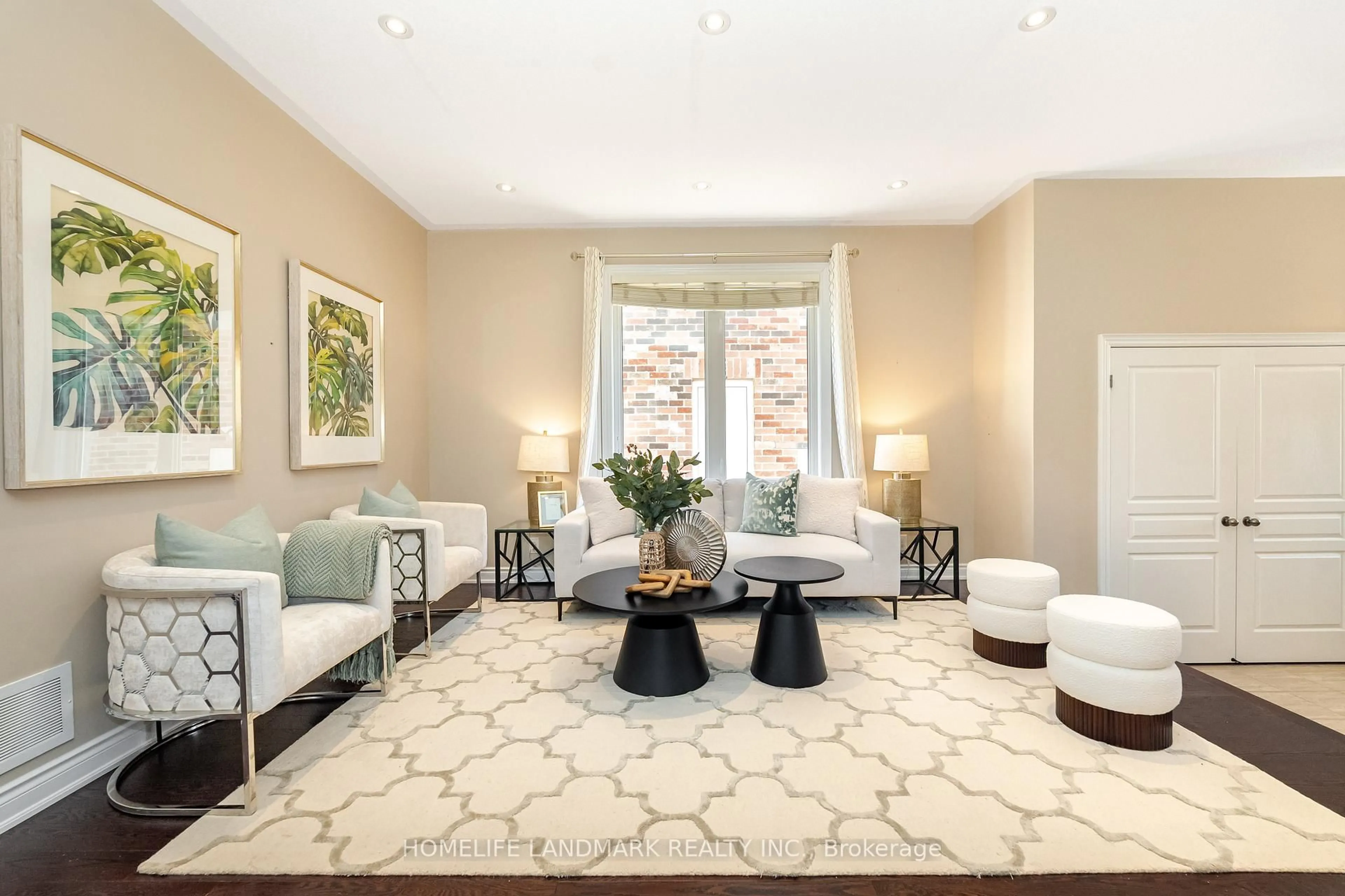 Unknown for 9 OLD FIELD Cres, East Gwillimbury Ontario L9N 0A5