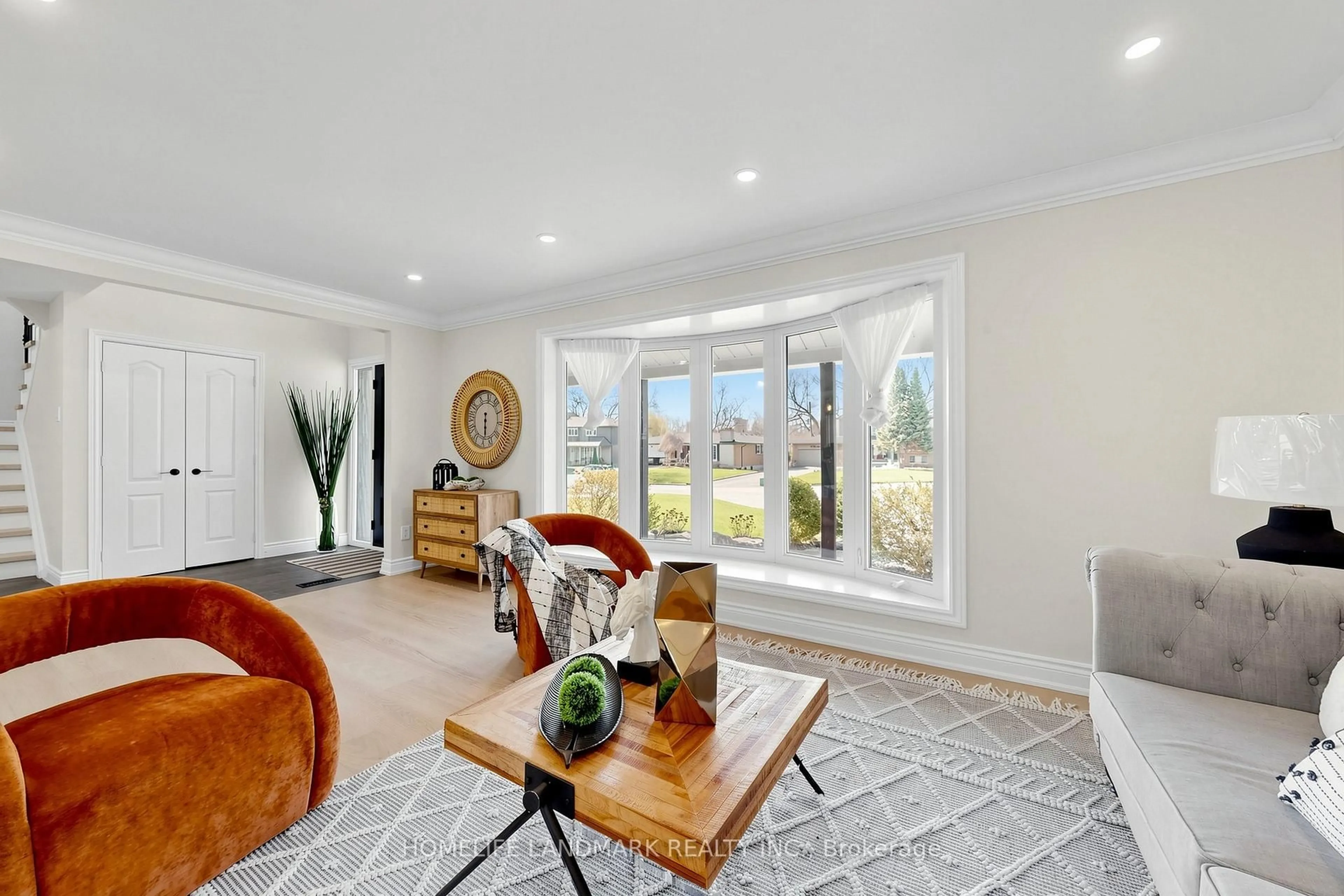 Living room with furniture, unknown for 16 Worsley Crt, Markham Ontario L3R 1V4