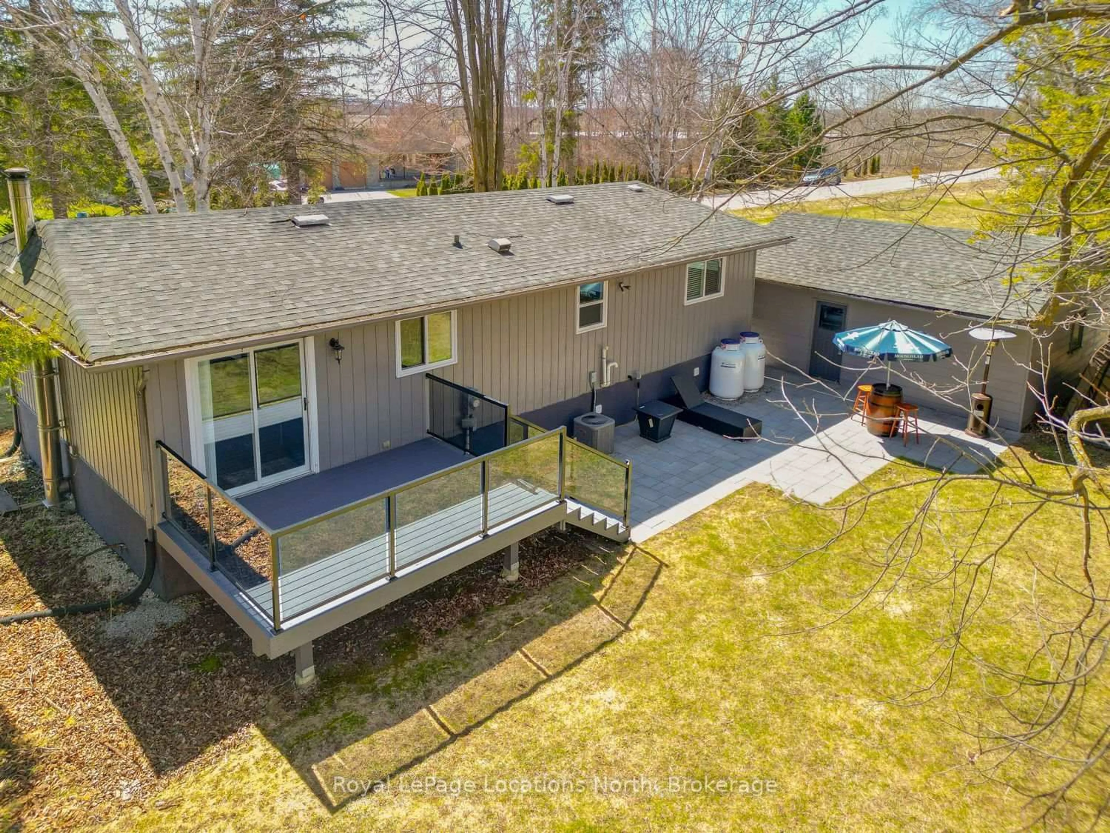 A pic from outside/outdoor area/front of a property/back of a property/a pic from drone, water/lake/river/ocean view for 5392 13th Line, New Tecumseth Ontario L0L 1L0