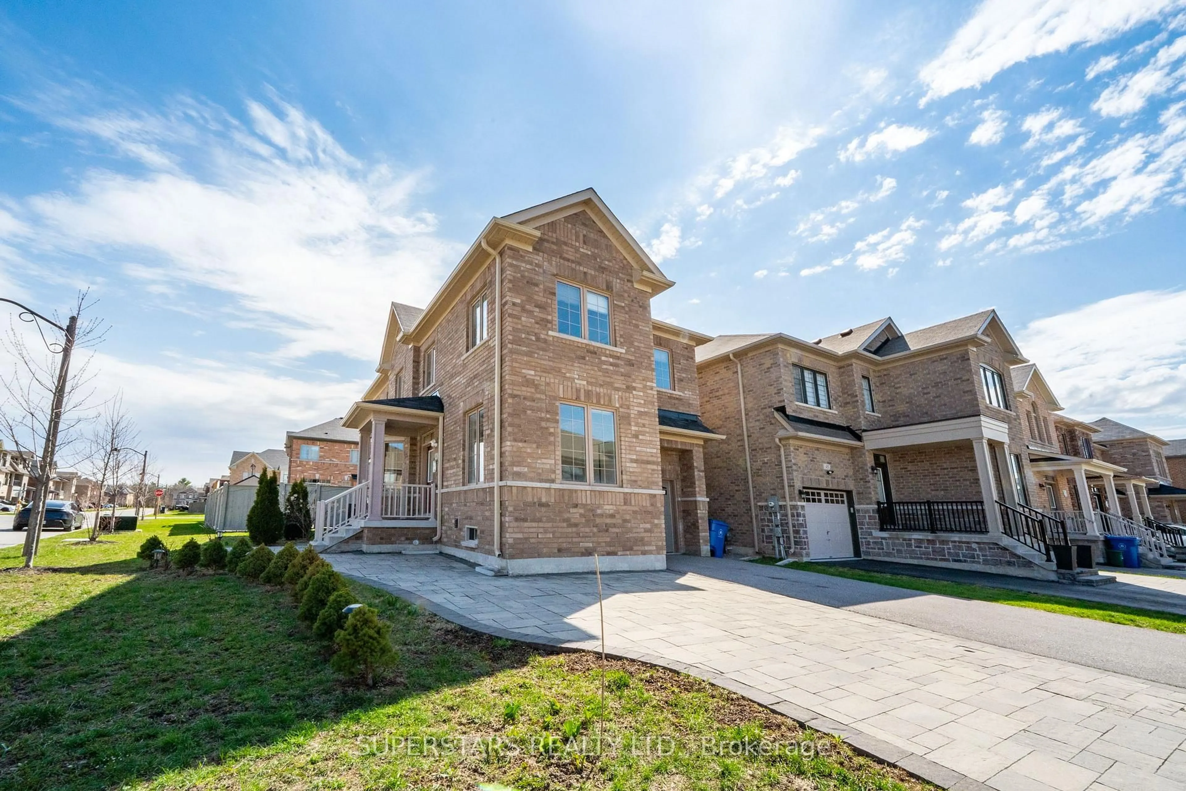 Home with brick exterior material, street for 49 Birkett Way, Whitchurch-Stouffville Ontario L4A 4P7