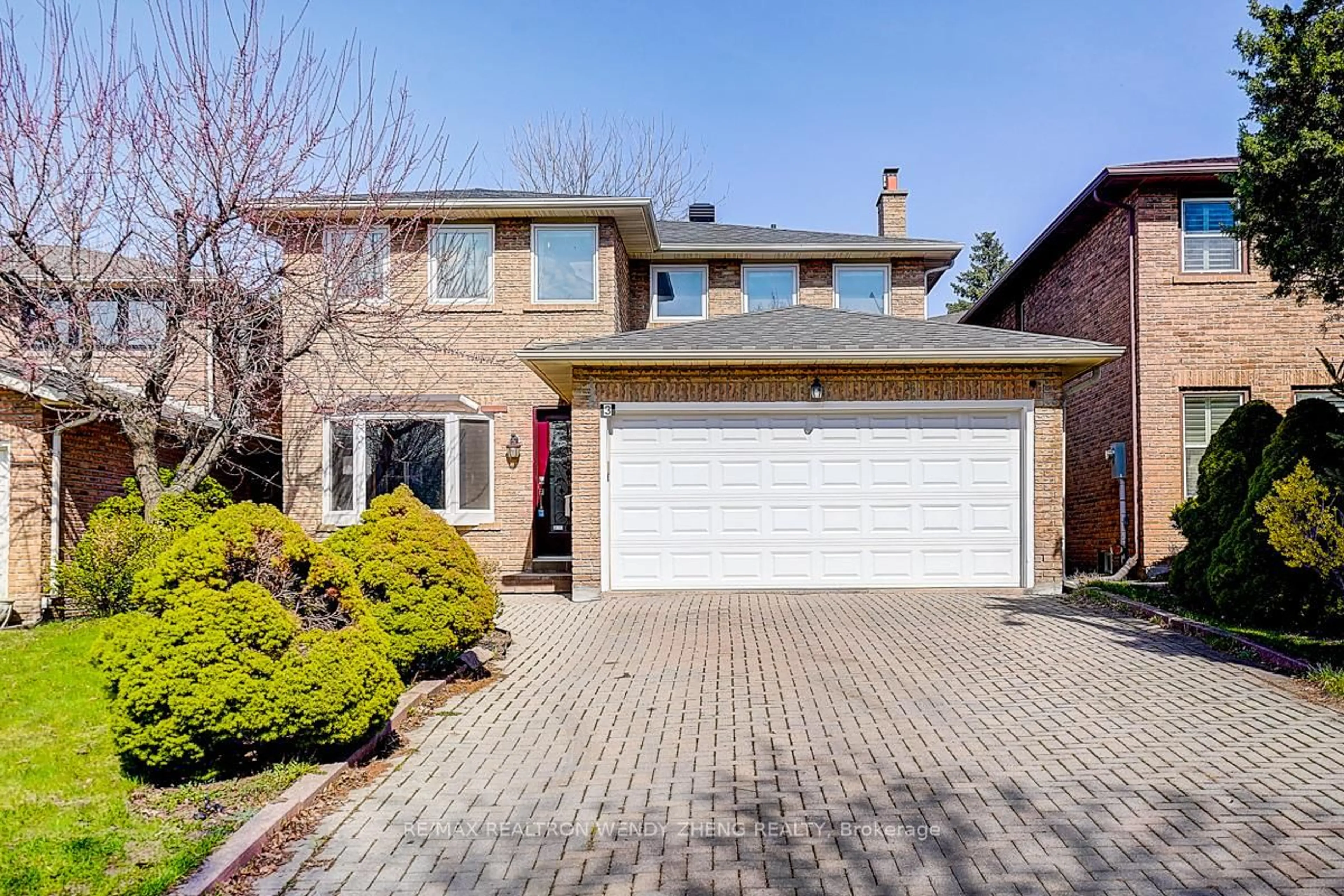 Home with brick exterior material, street for 3 Park Lane Circ, Richmond Hill Ontario L4C 6S8