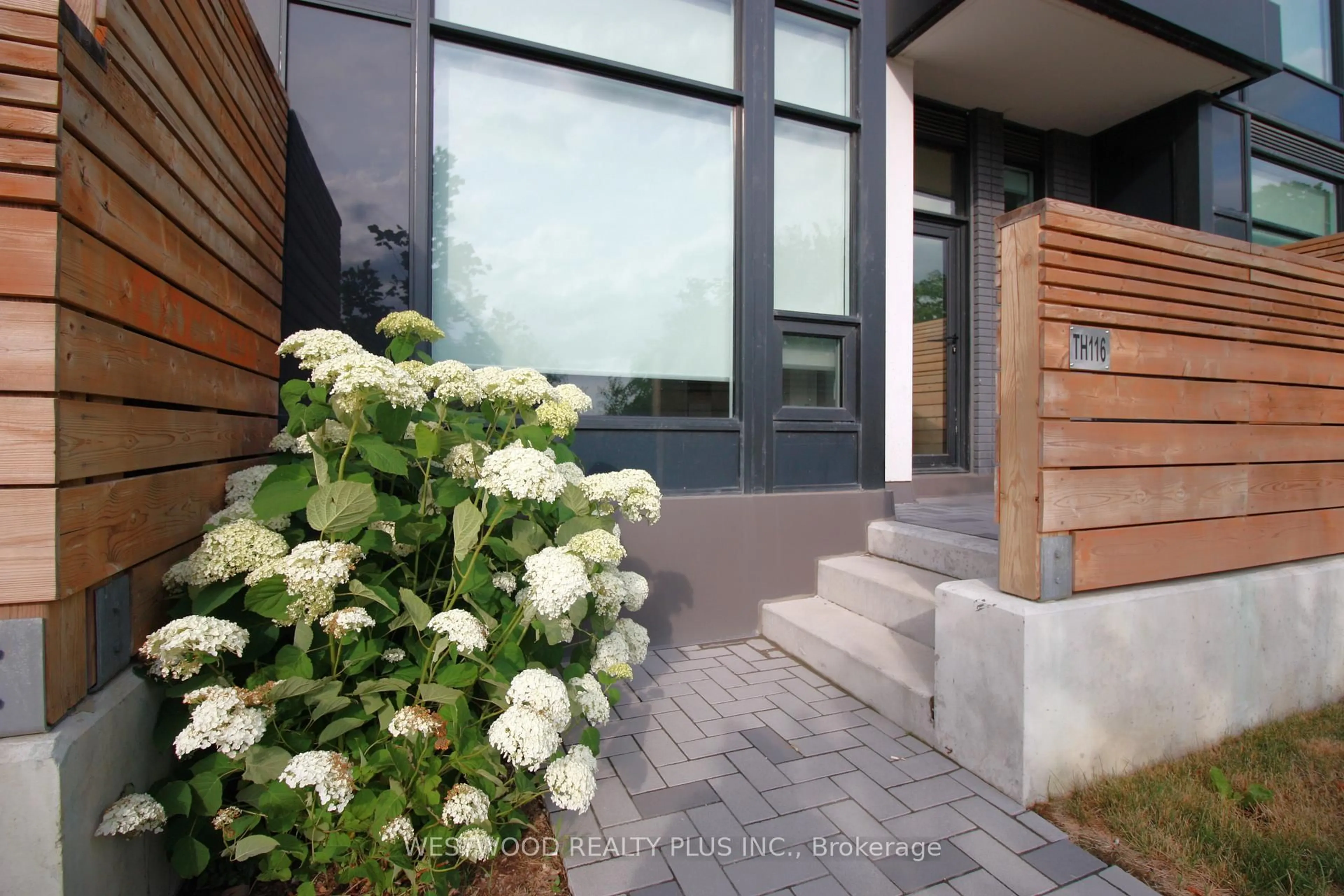 Unknown for 3 Rosewater St #TH116W, Richmond Hill Ontario L4C 5T6