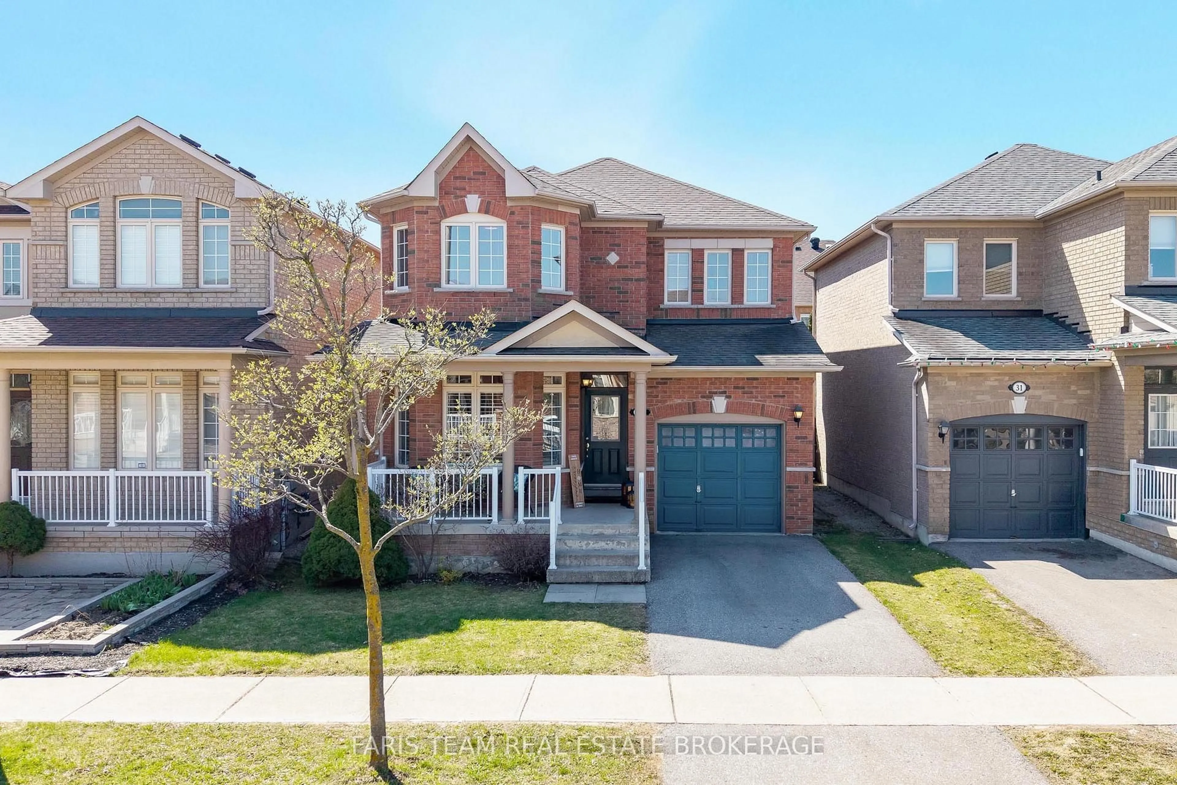 Home with brick exterior material, street for 27 Fontebella Ave, Vaughan Ontario L4H 2A6