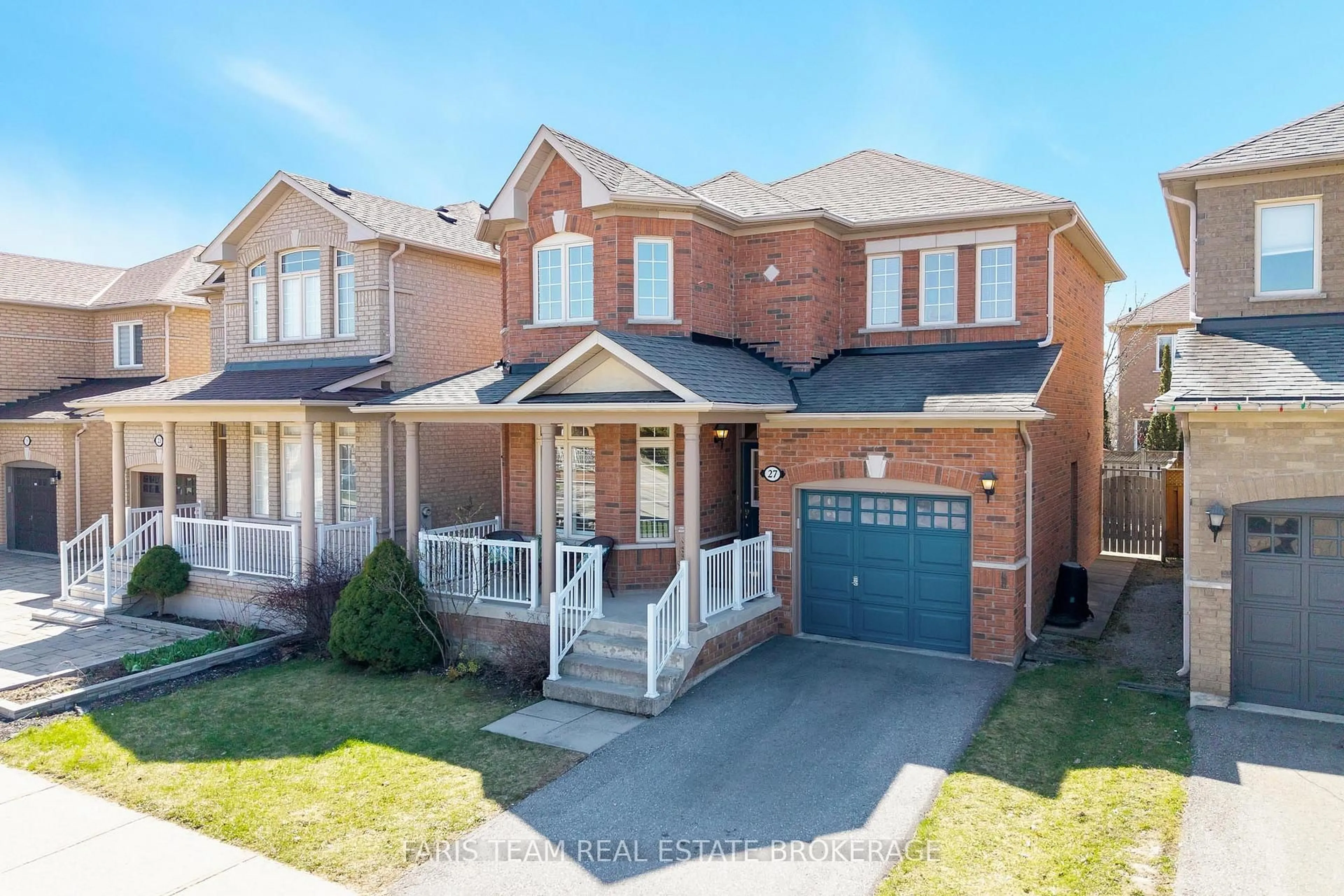 Home with brick exterior material, street for 27 Fontebella Ave, Vaughan Ontario L4H 2A6
