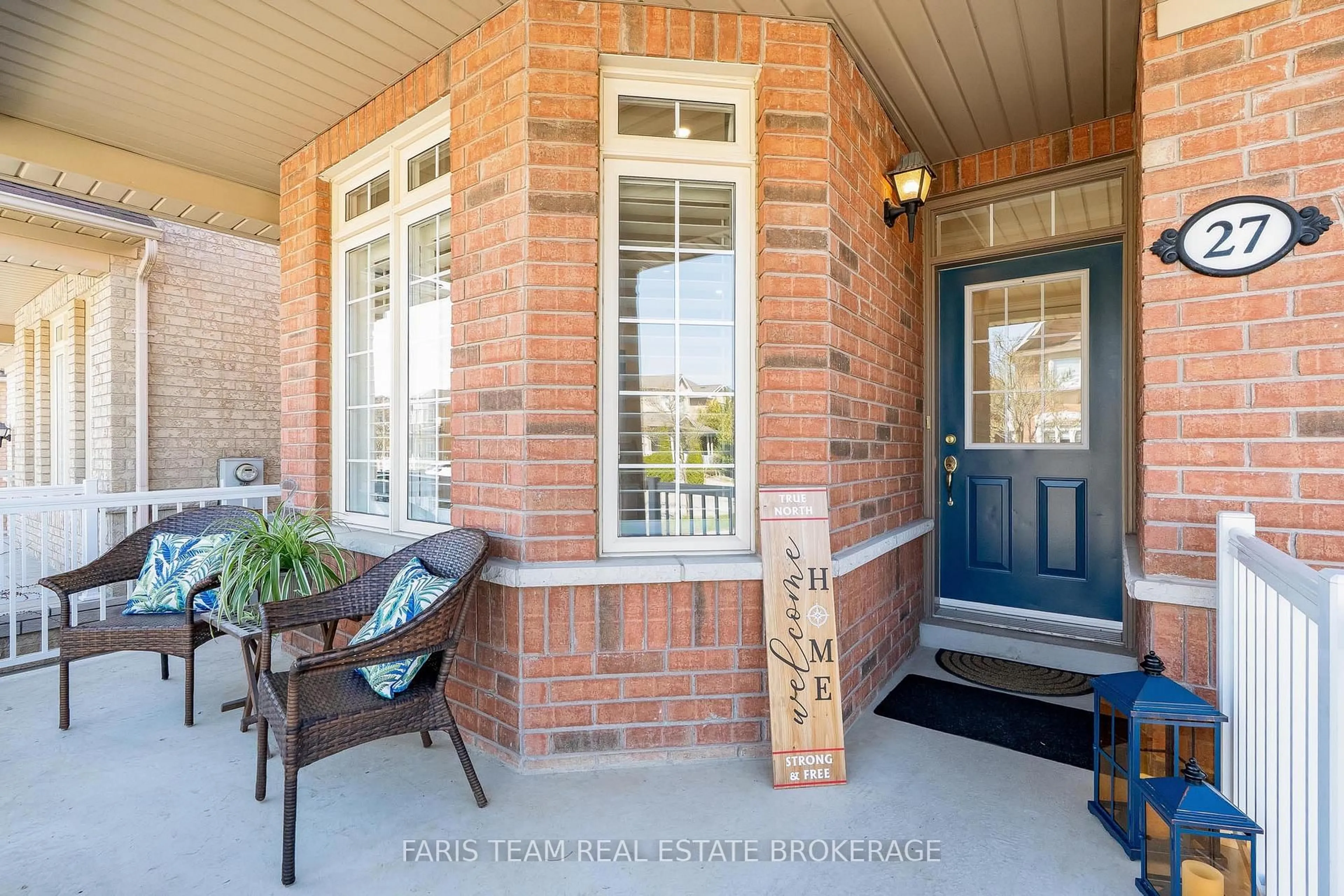 Home with brick exterior material, street for 27 Fontebella Ave, Vaughan Ontario L4H 2A6