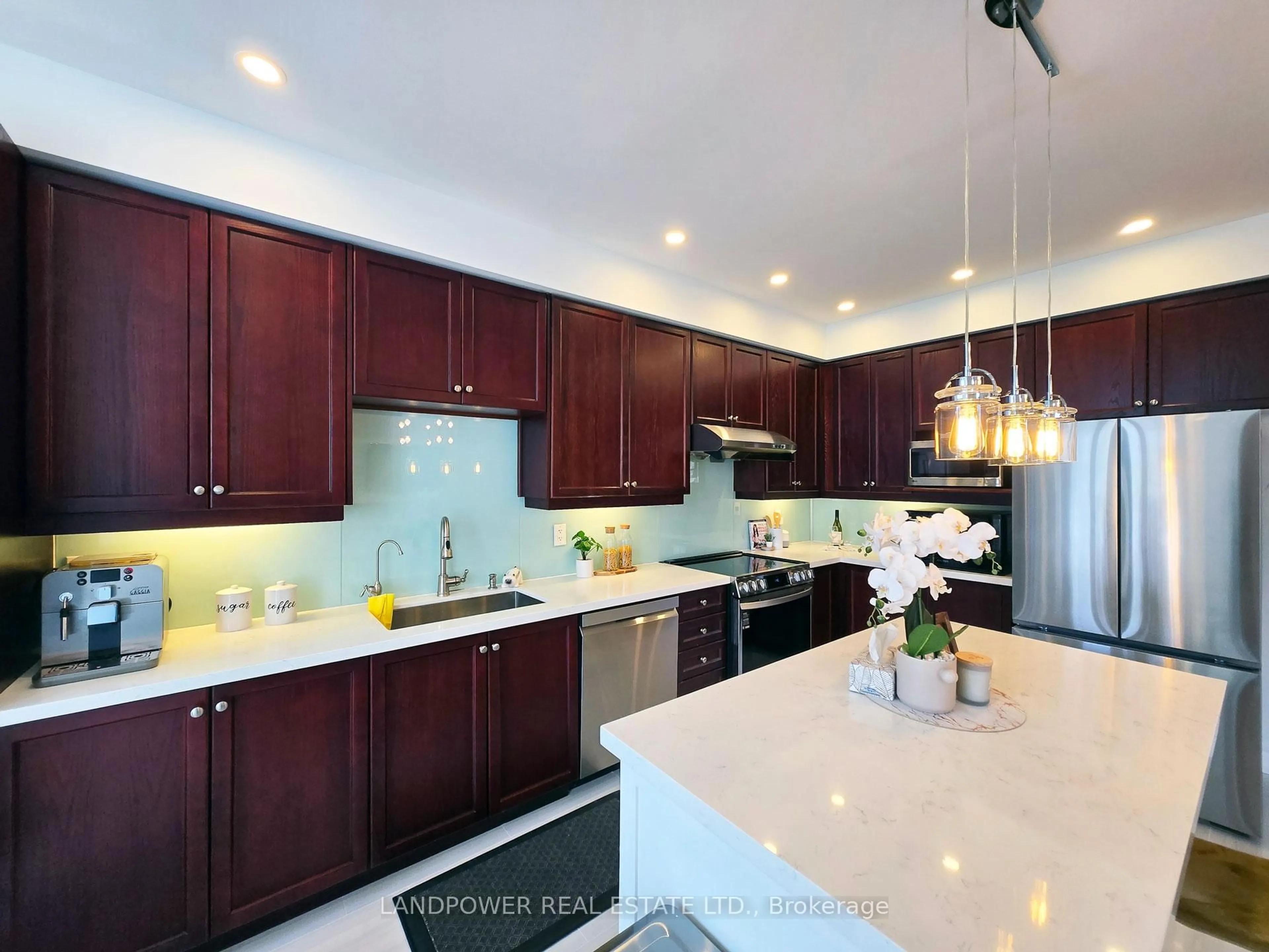 Contemporary kitchen, ceramic/tile floor for 125 Yale Lane, Markham Ontario L6B 1G5