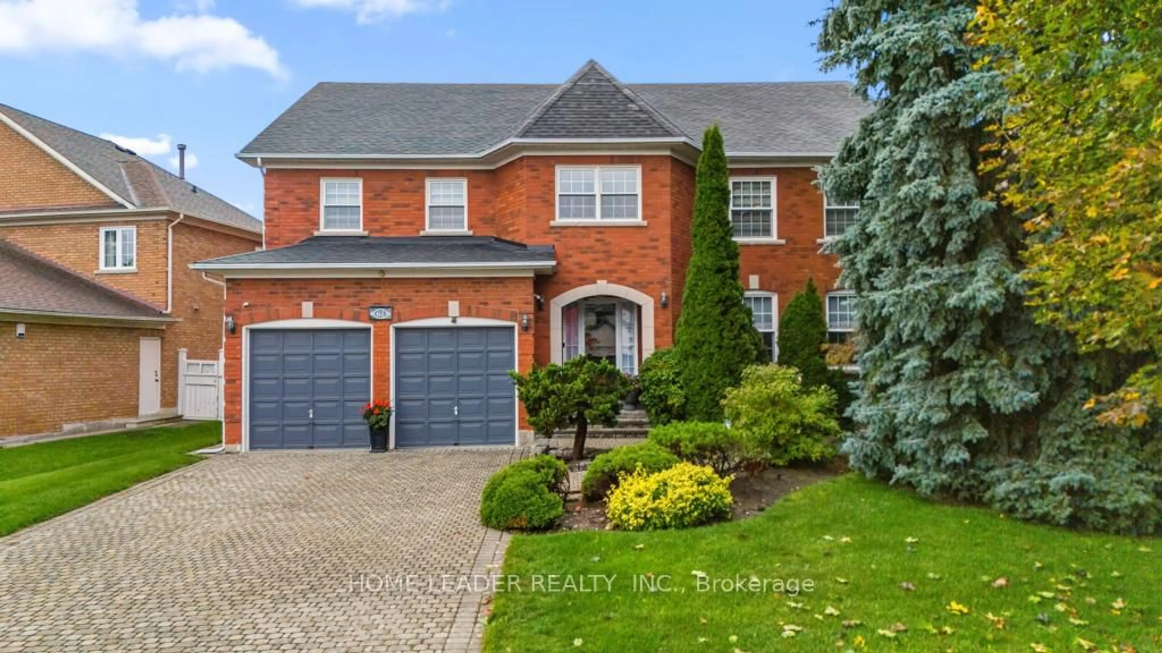 Home with brick exterior material, street for 61 King's Cross Ave, Richmond Hill Ontario L4B 2T1