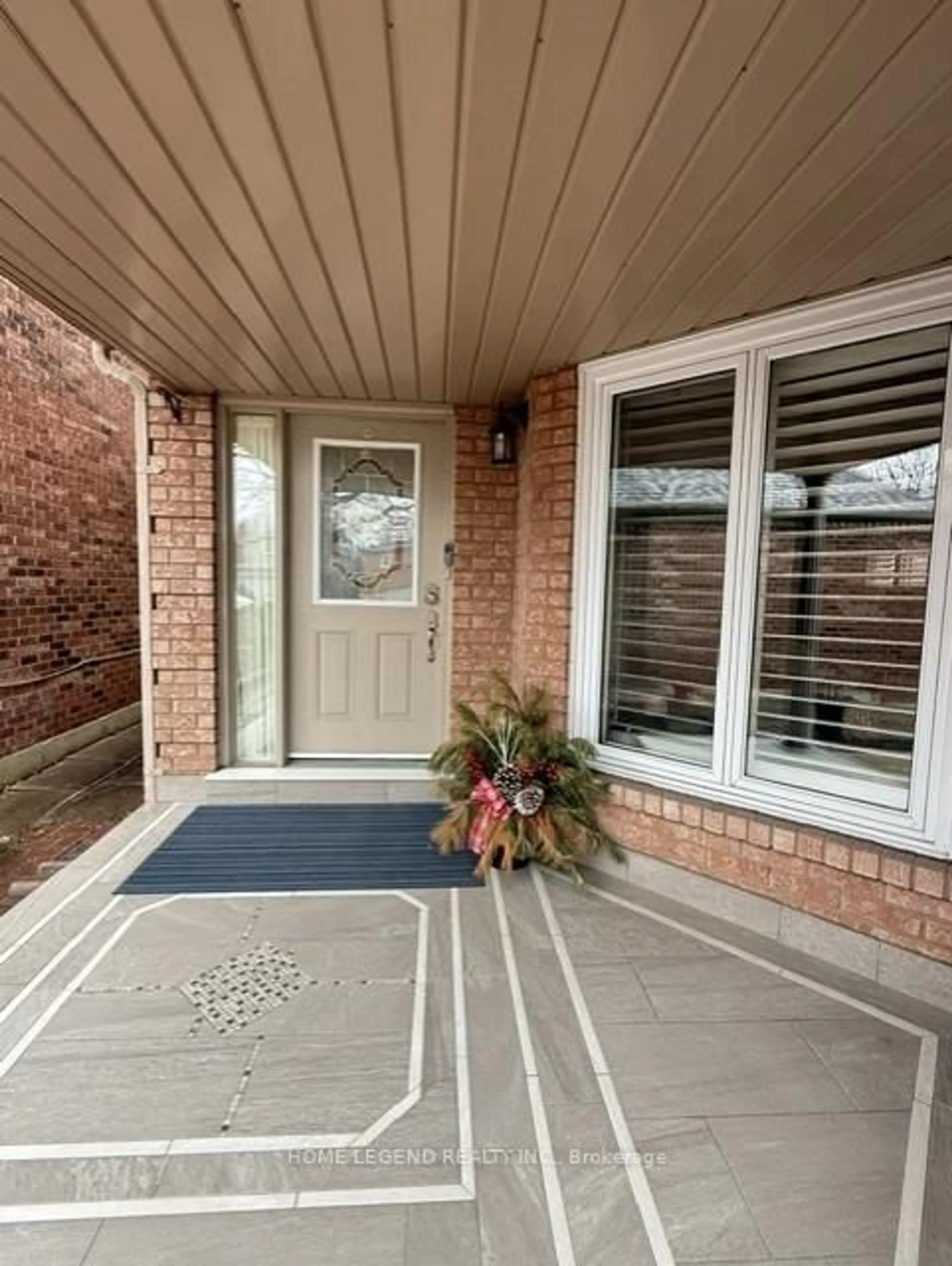 Unknown for 61 Redondo Dr, Vaughan Ontario L4J 7S7