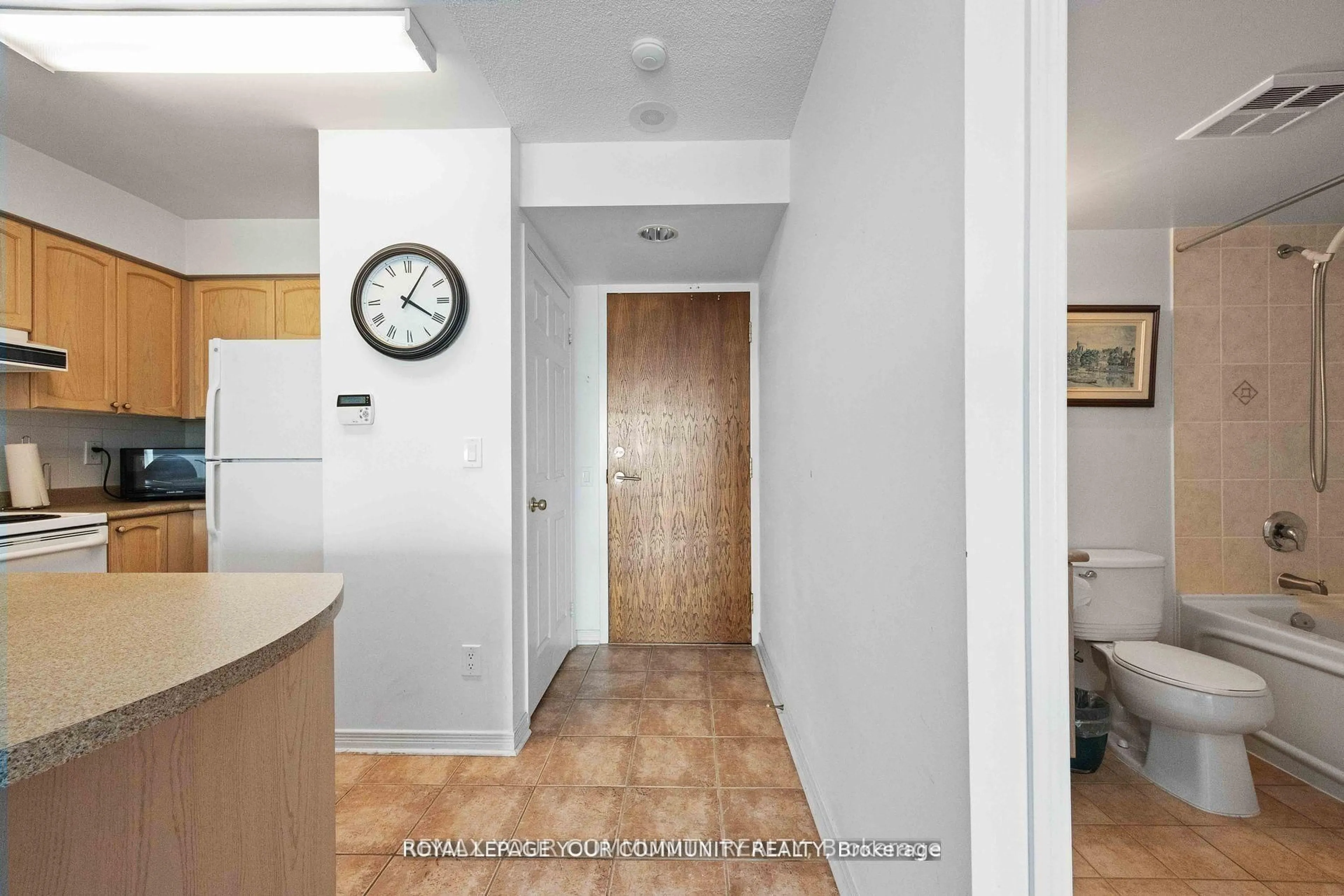 Unknown for 23 Oneida Cres #909, Richmond Hill Ontario L4B 0A2