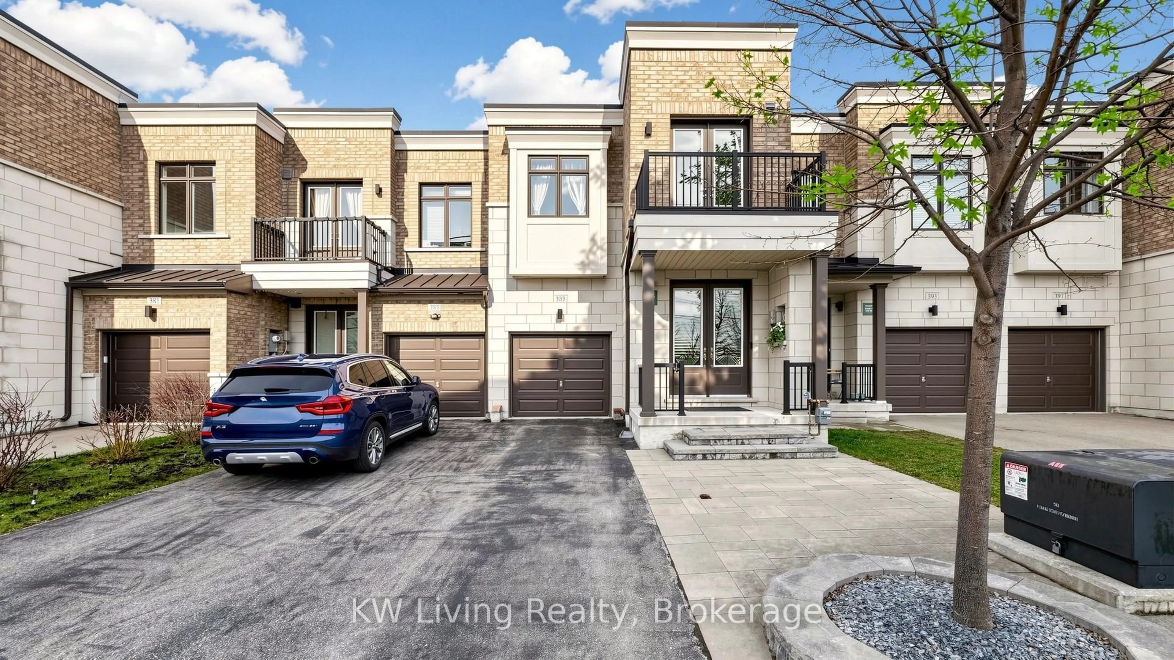 Home with brick exterior material, street for 389 Elyse Crt, Aurora Ontario L4G 2C9