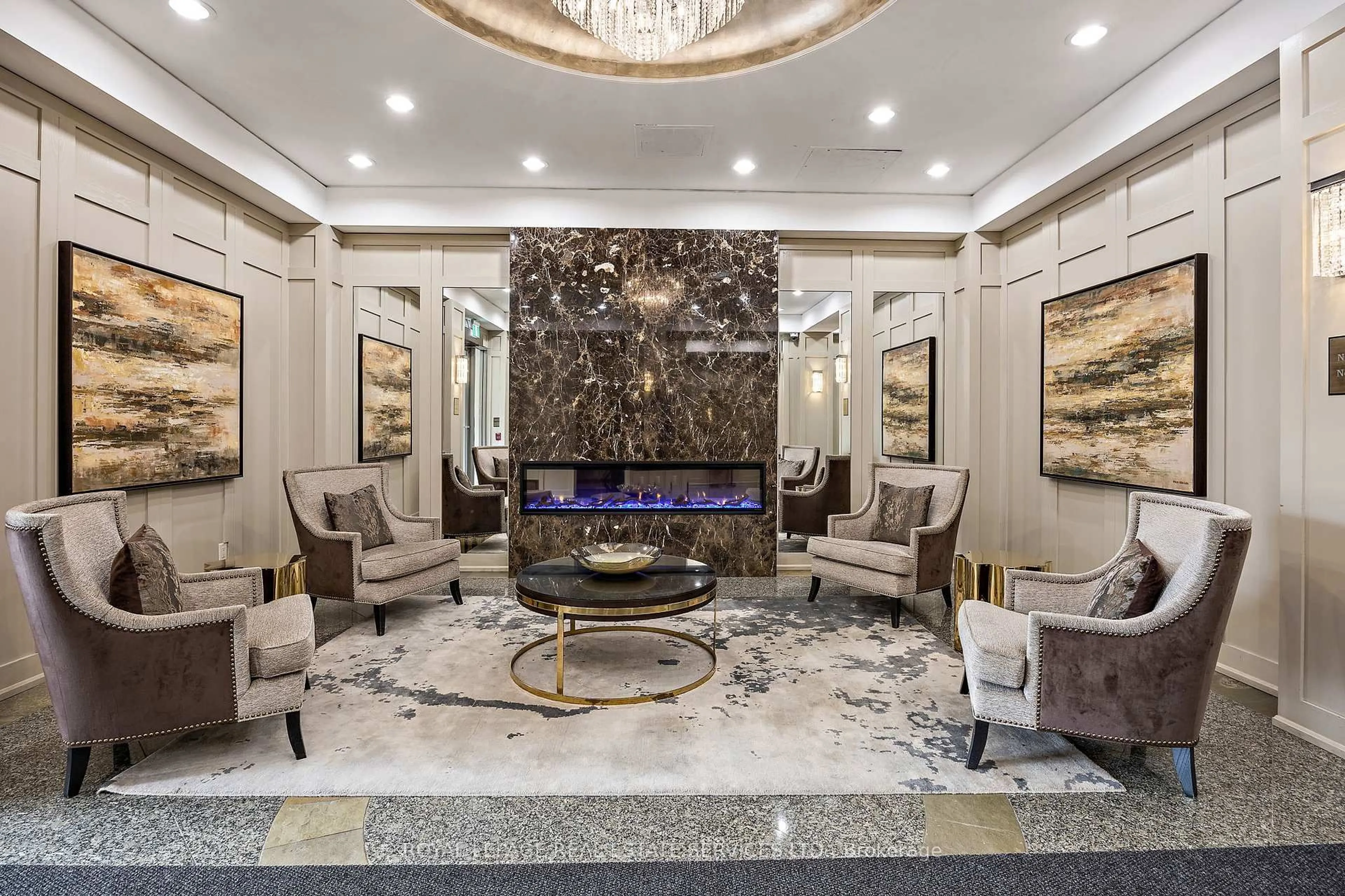 Lobby for 9 Northern Heights Dr #101, Richmond Hill Ontario L4B 4M5