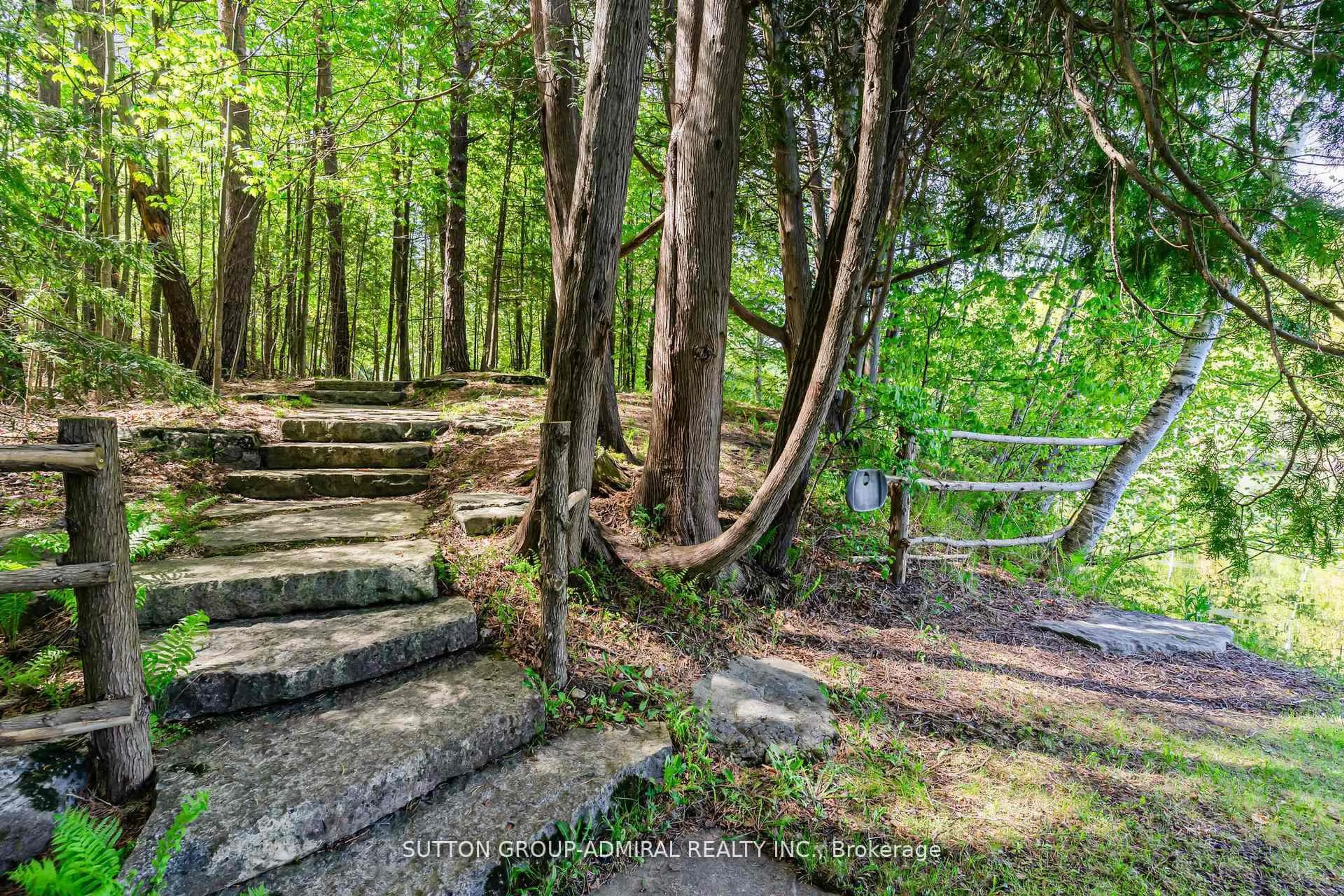 Stairs for 17835 McCowan Rd, East Gwillimbury Ontario L0G 1E0