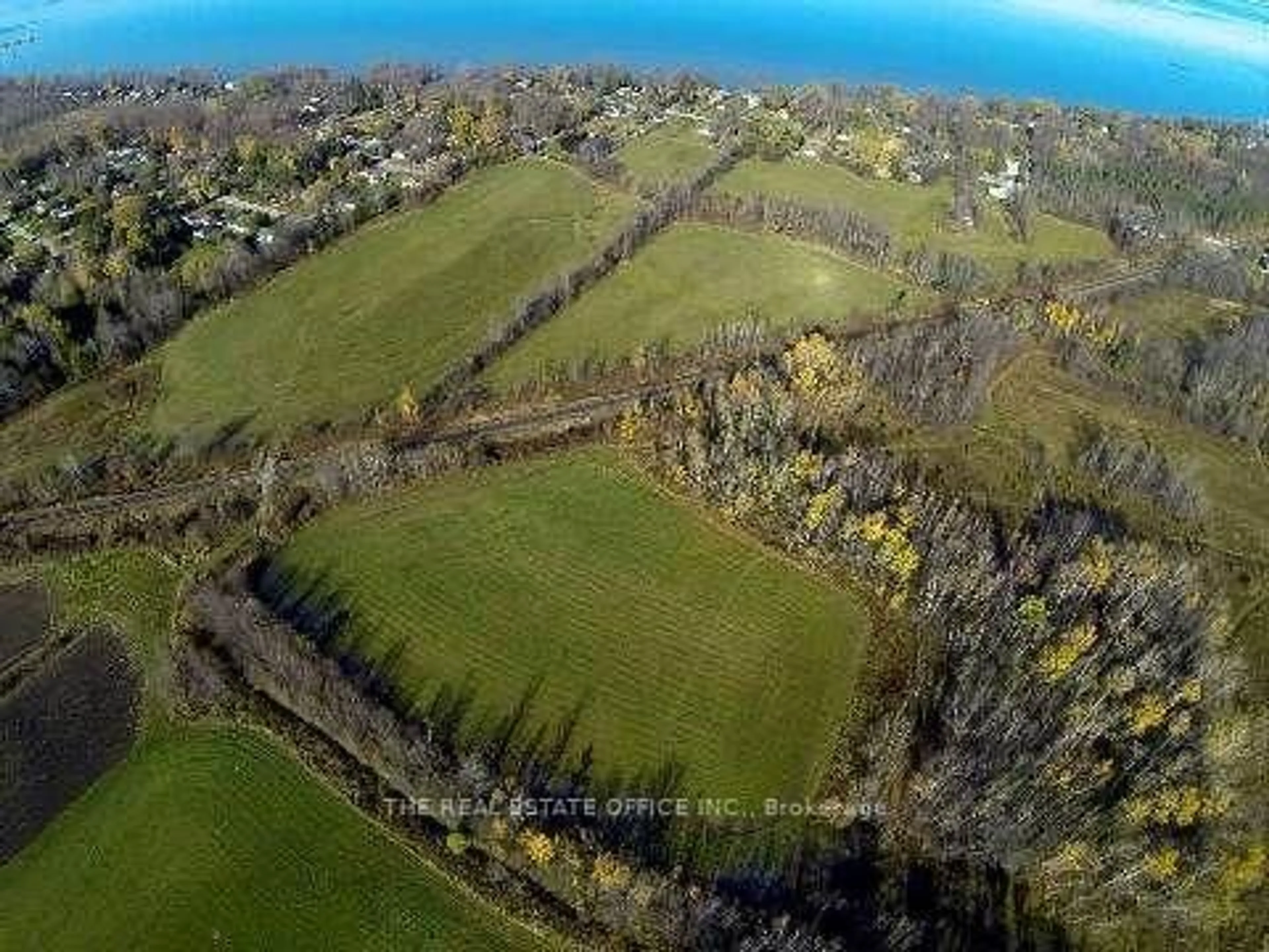 A pic from outside/outdoor area/front of a property/back of a property/a pic from drone, water/lake/river/ocean view for 43 Clovelly Cove Rd, Georgina Ontario L0E 1N0