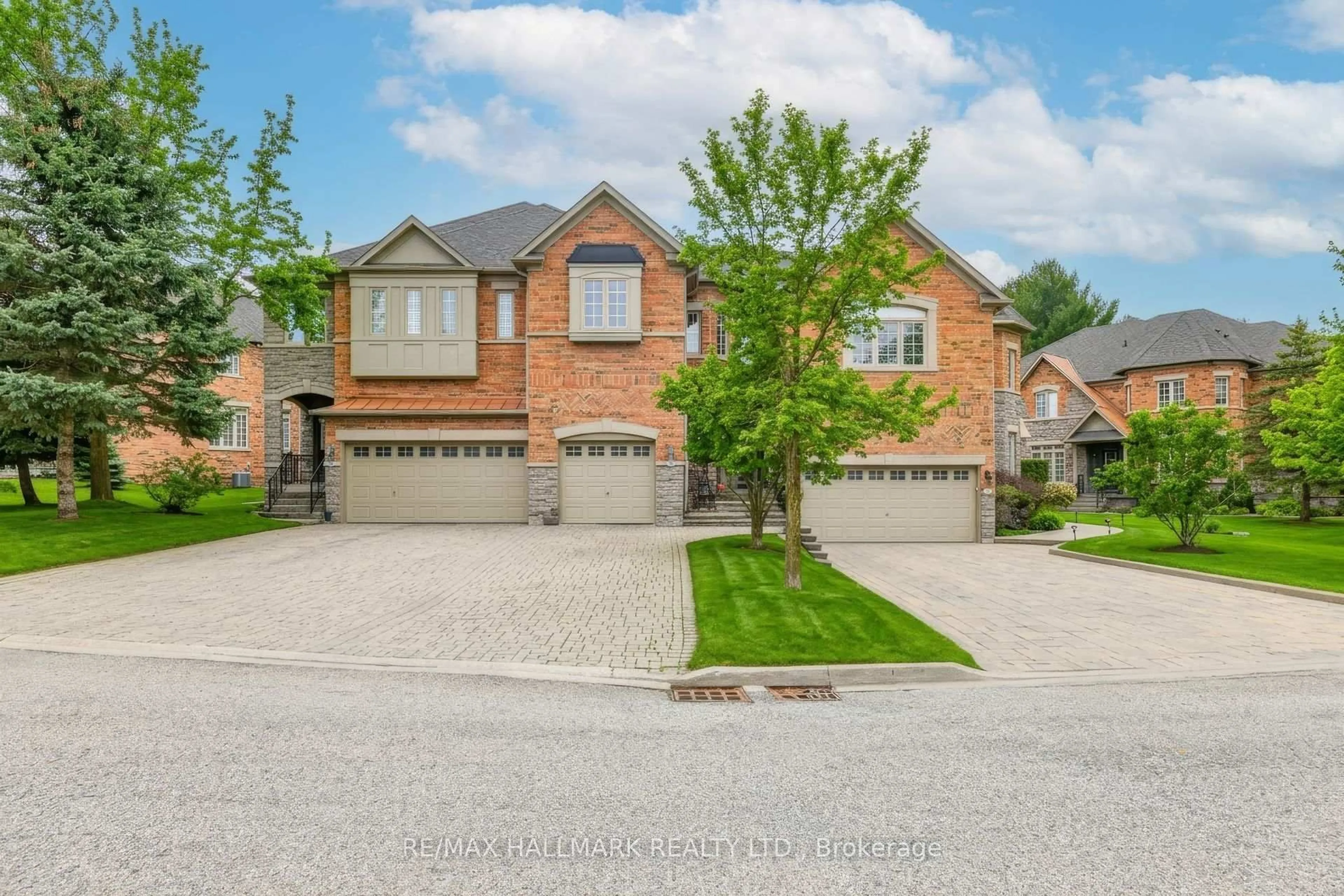 Home with brick exterior material, street for 76 Westbury Crt, Richmond Hill Ontario L4S 2L2