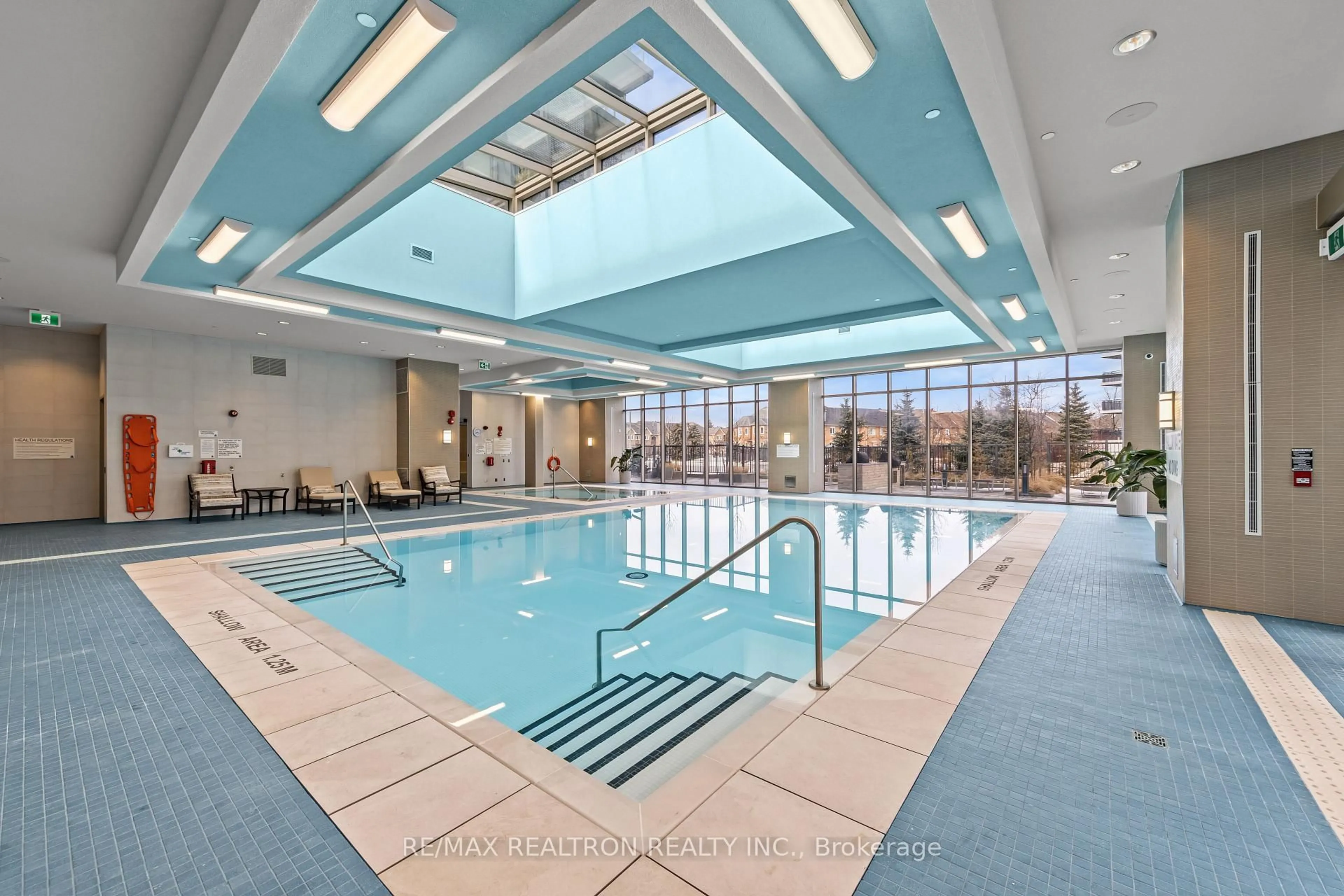 Pool for 20 Gatineau Dr #1005, Vaughan Ontario L4J 0L3