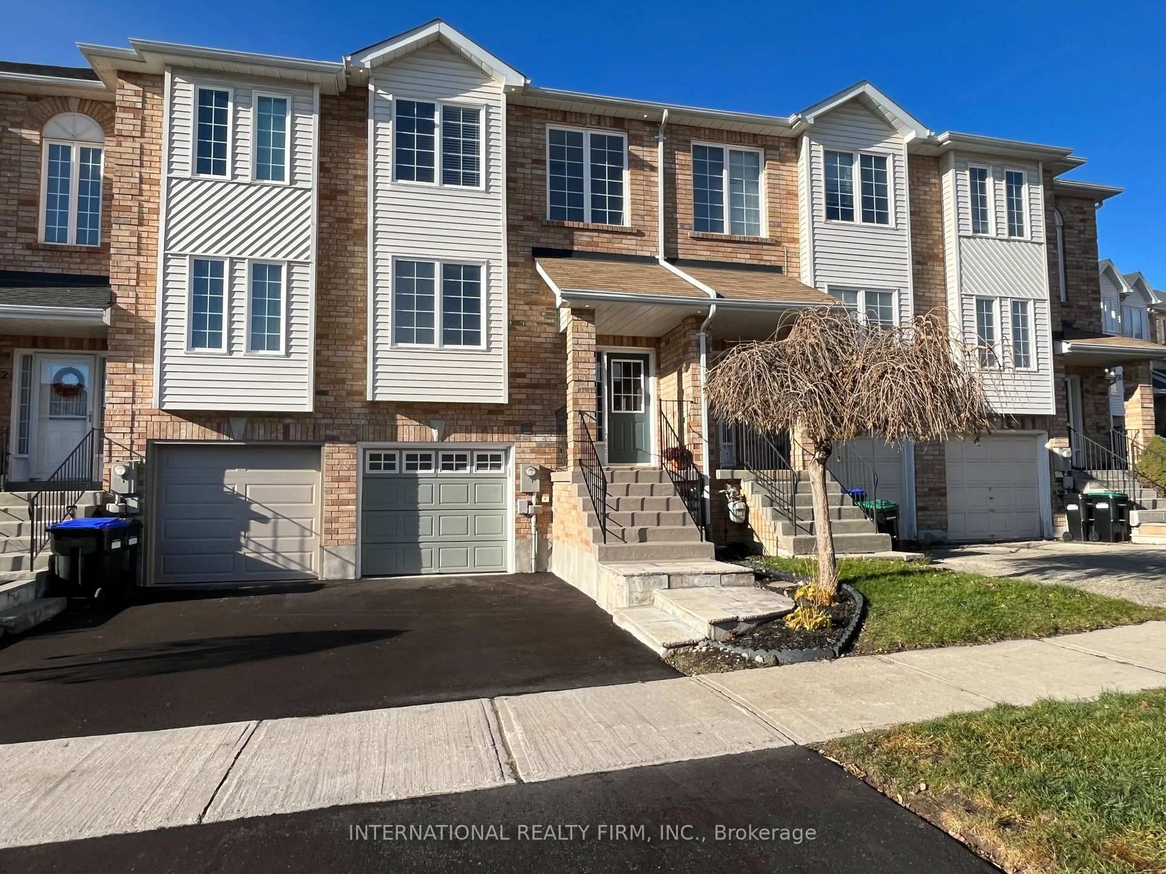 Unknown for 44 Natale Crt, Bradford West Gwillimbury Ontario L3Z 3B1