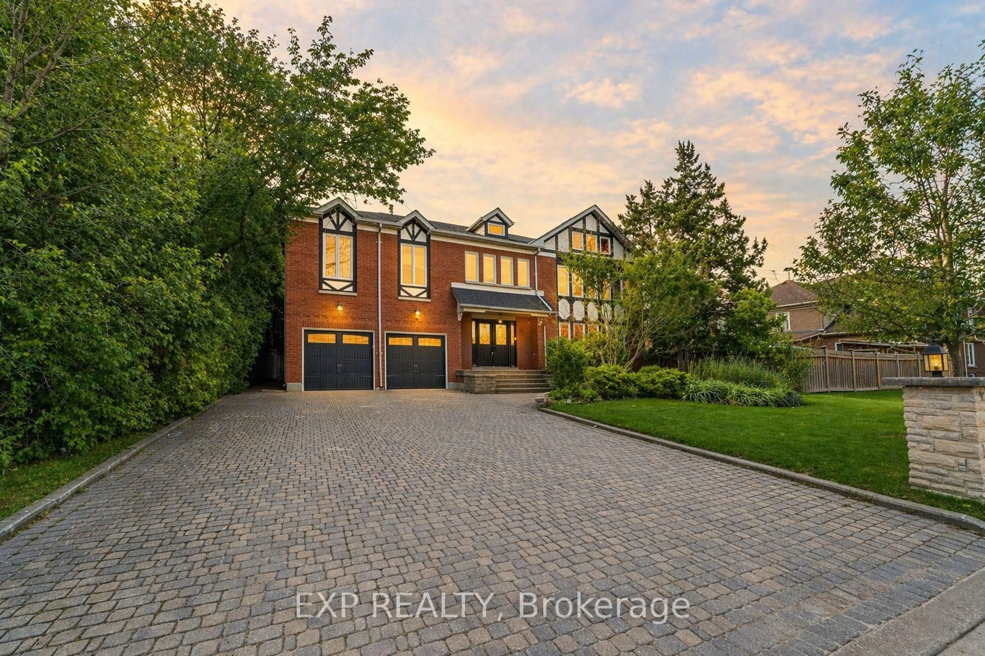 Home with brick exterior material, street for 51 Northgate Cres, Richmond Hill Ontario L4B 2K8