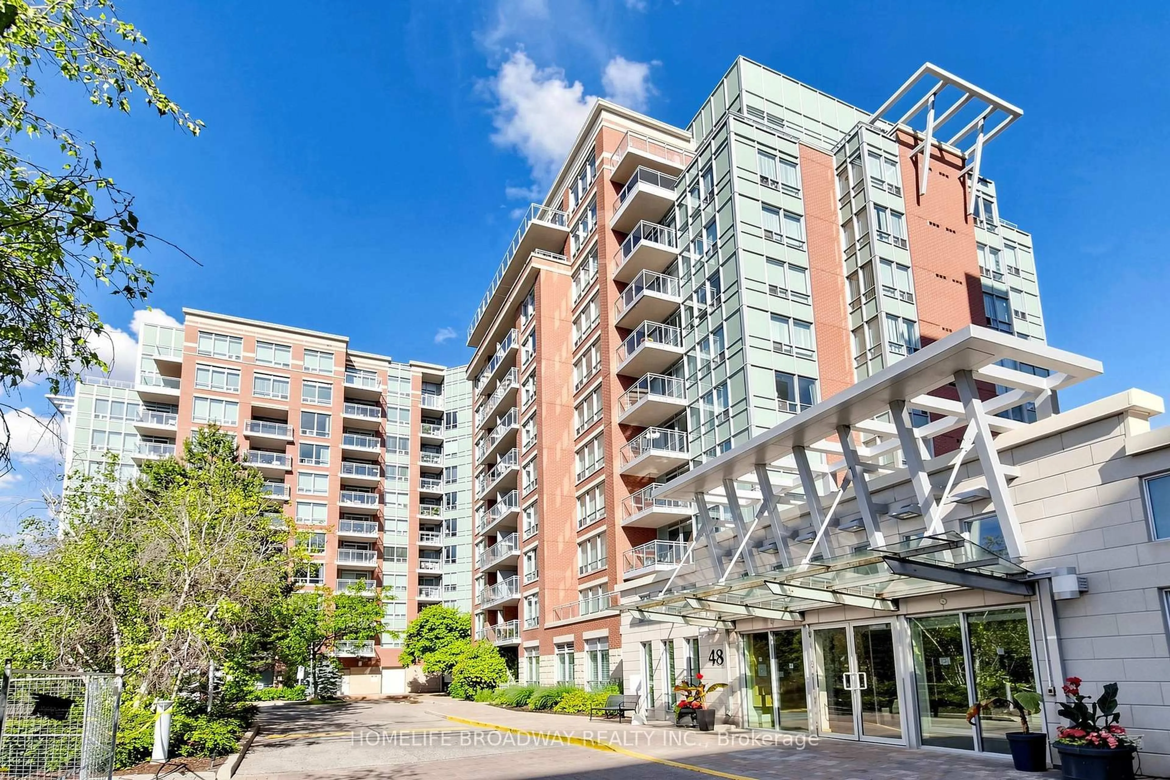 Indoor foyer for 48 Suncrest Blvd #911, Markham Ontario L3T 7Y5