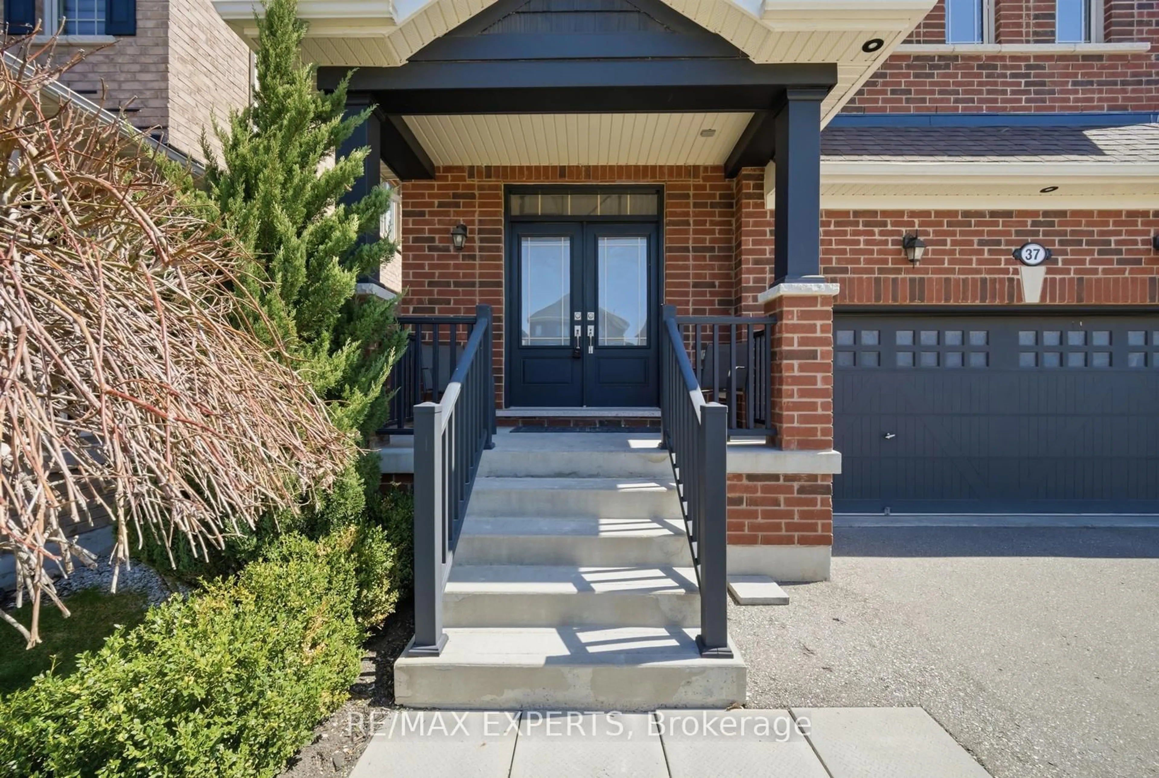 Home with brick exterior material, street for 37 Schwalm Cres, New Tecumseth Ontario L0G 1W0
