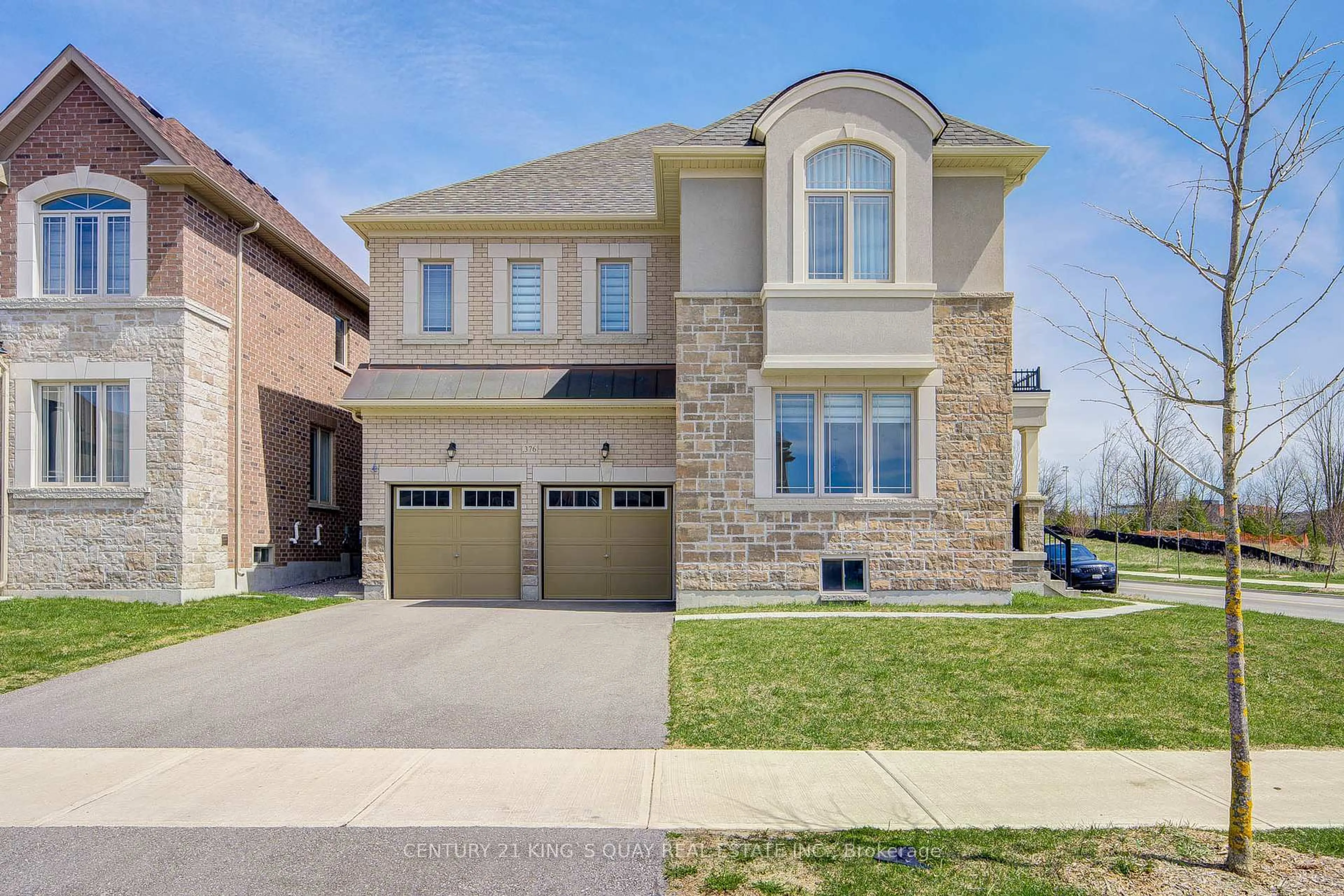 Home with brick exterior material, street for 376 Seaview Hts, East Gwillimbury Ontario L9N 0Y5