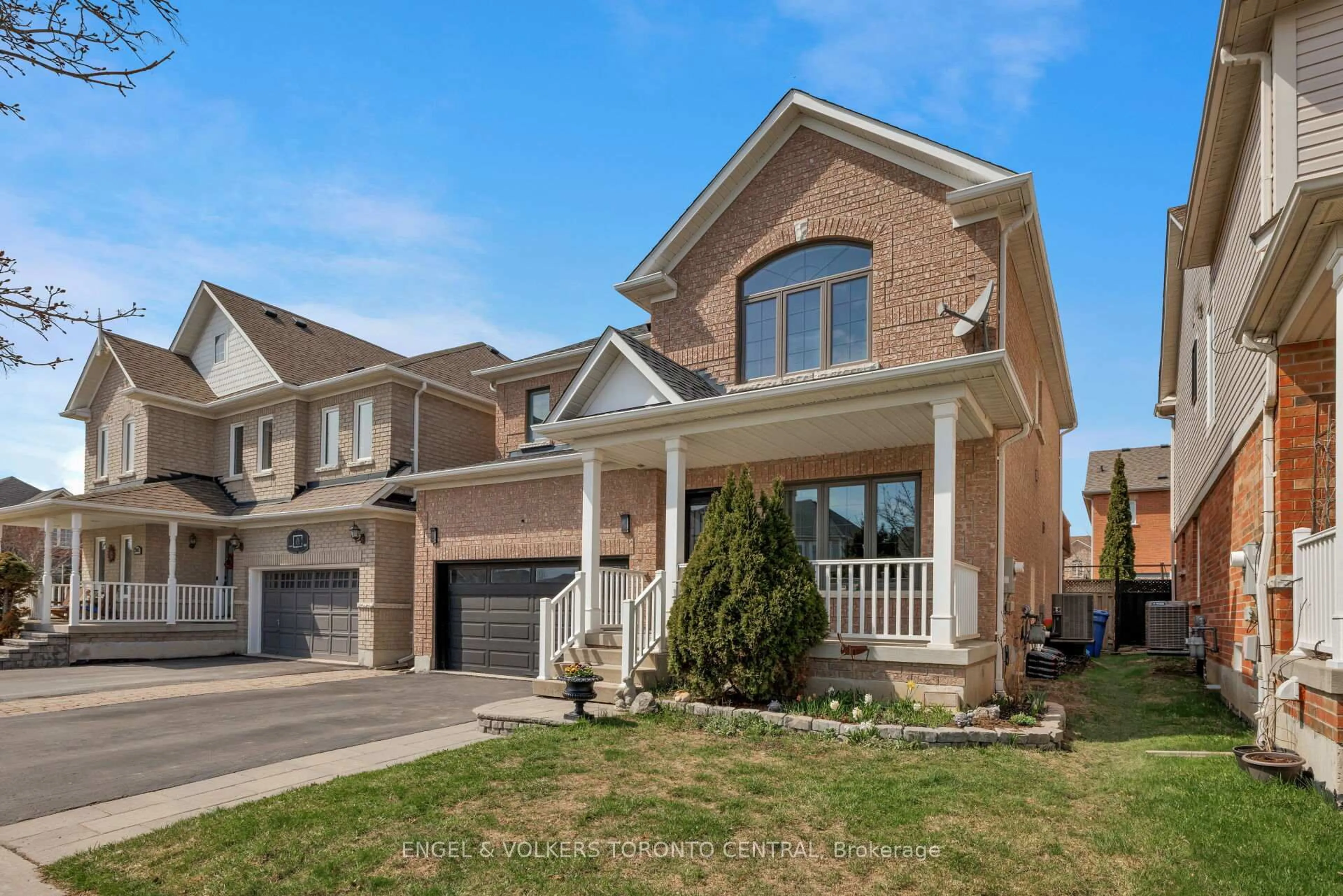 Home with brick exterior material, street for 337 Kirkvalley Cres, Aurora Ontario L4G 7S1