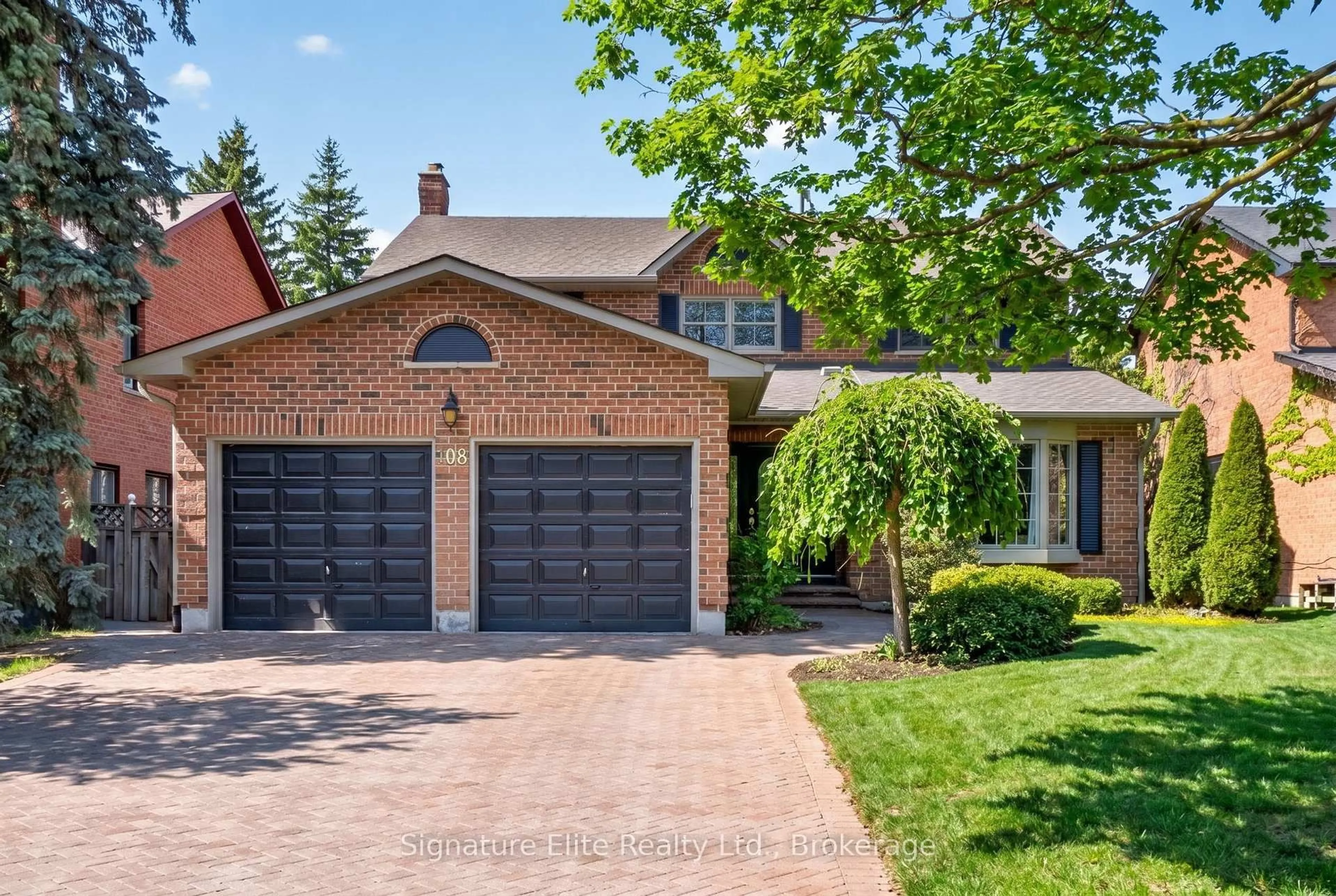Home with brick exterior material, street for 108 Golf Links Dr, Aurora Ontario L4G 3V3