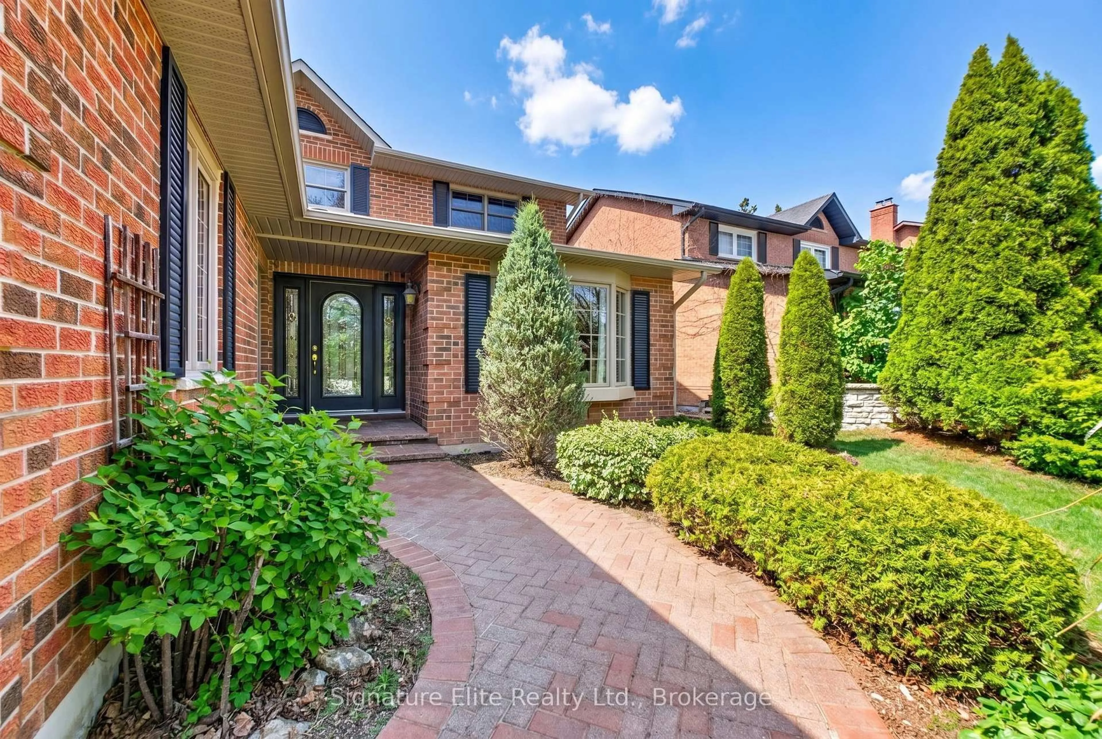 Home with brick exterior material, street for 108 Golf Links Dr, Aurora Ontario L4G 3V3