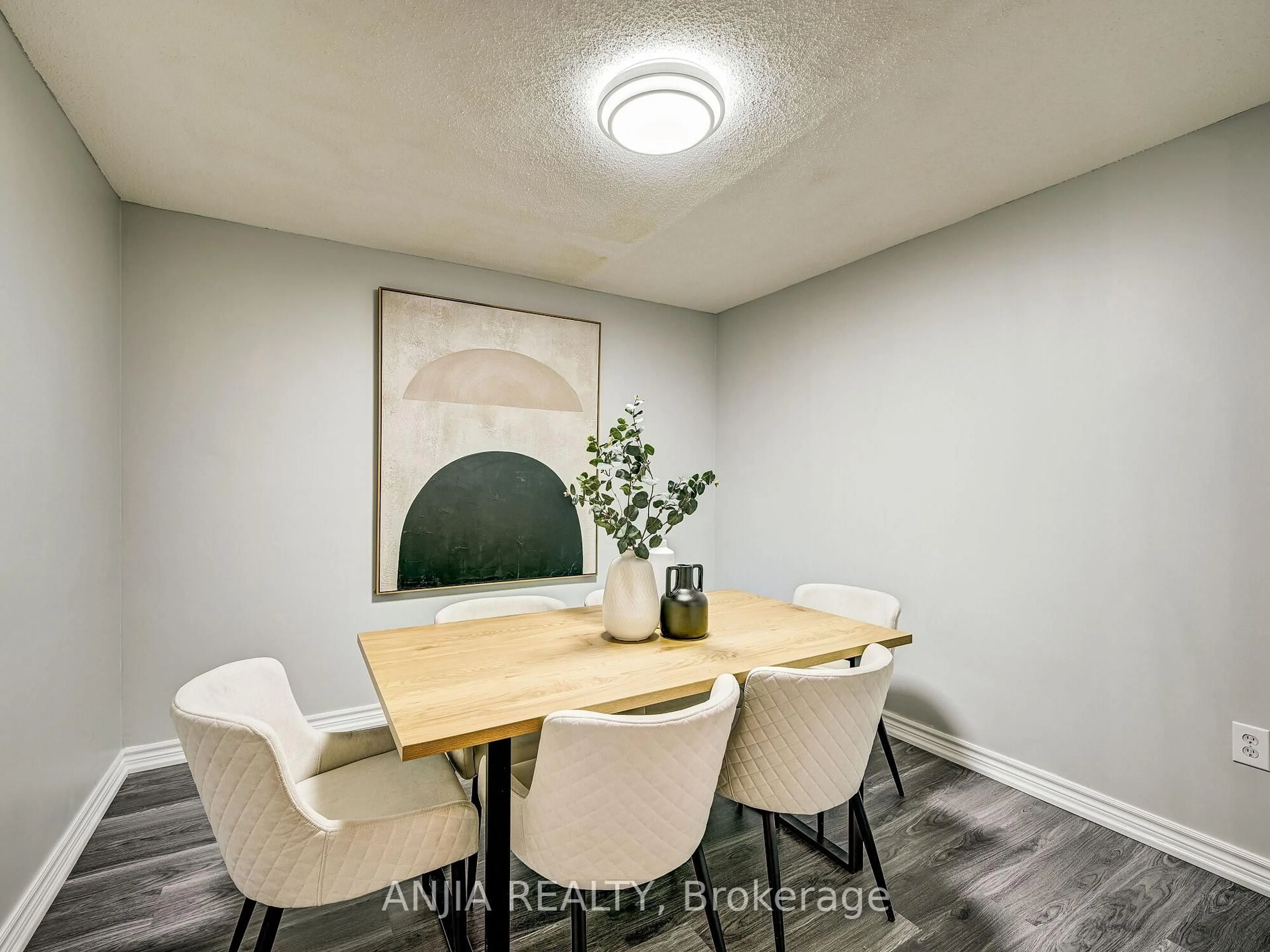 Dining room, unknown for 61 Sorrell Cres, Markham Ontario L3S 1K9