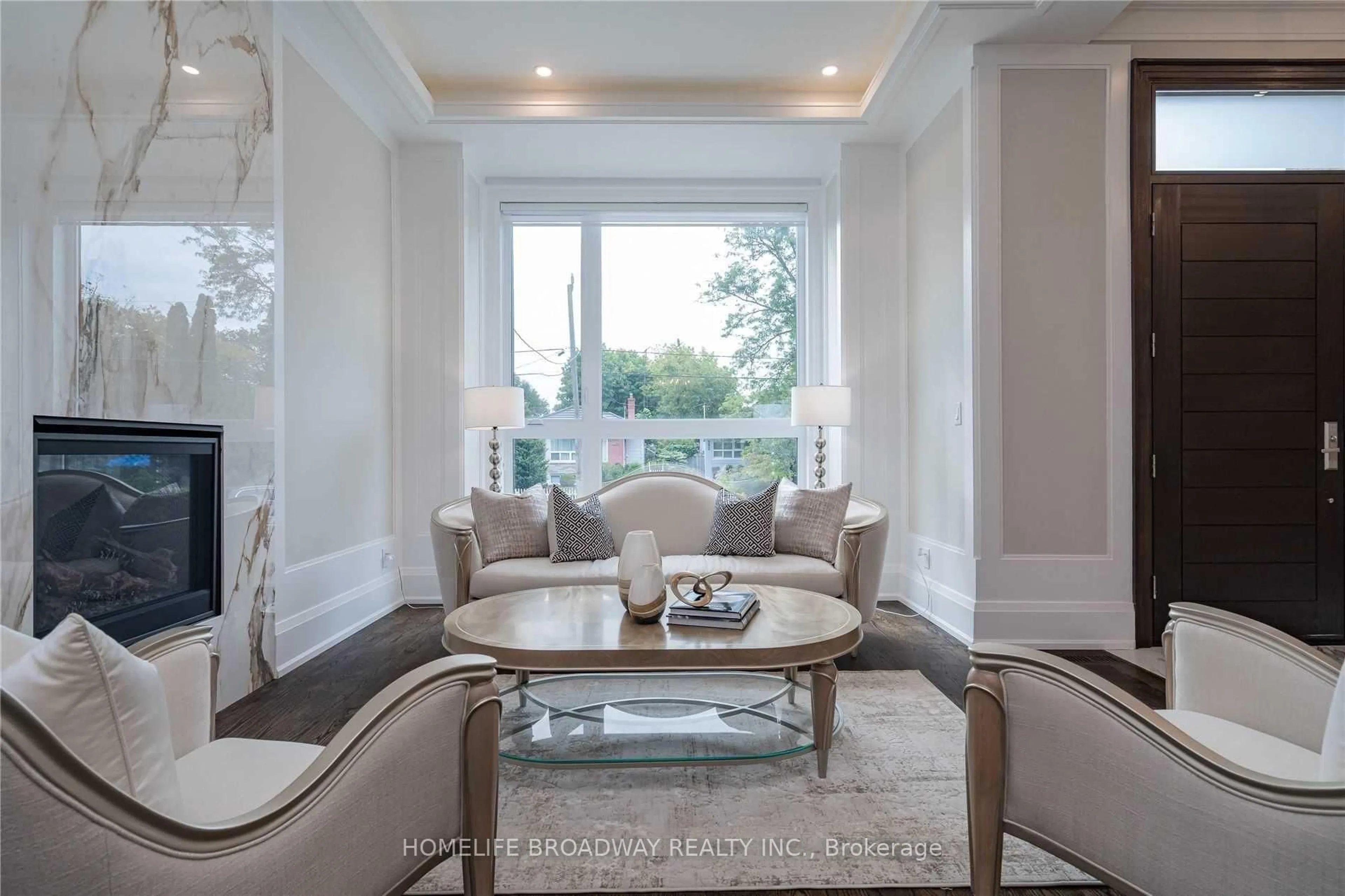 Living room with furniture, unknown for 393 Balkan Rd, Richmond Hill Ontario L4C 2P2