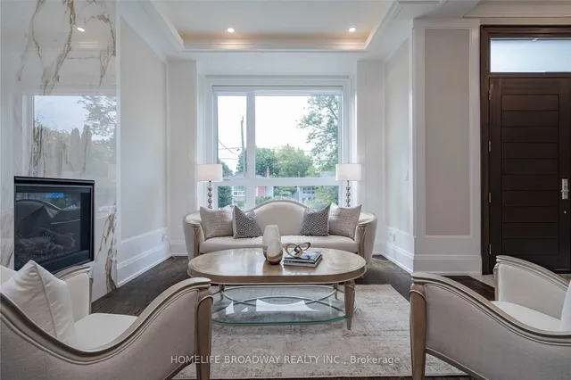 393 Balkan Rd, Richmond Hill 5