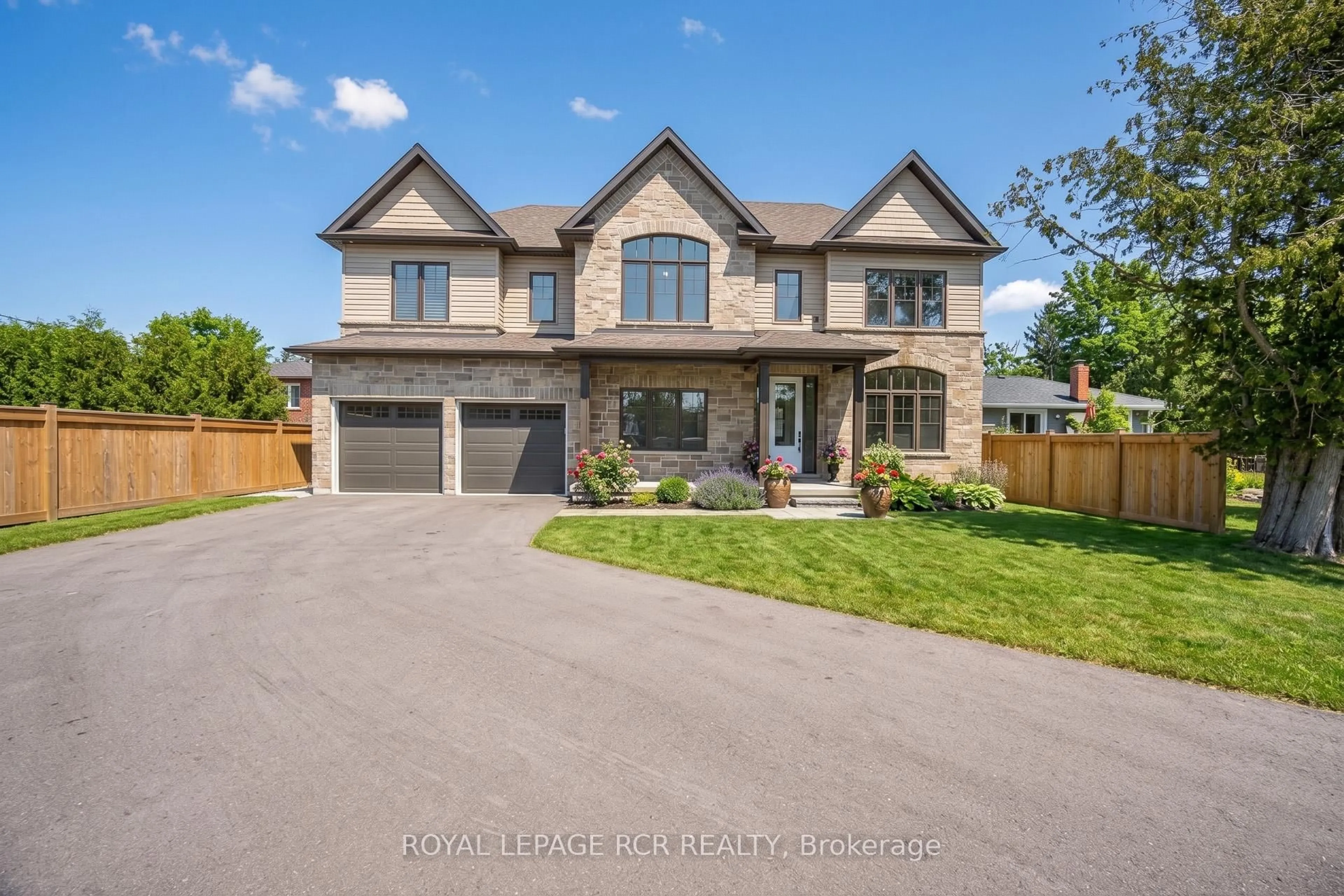 Home with brick exterior material, street for 28 St. George St, Georgina Ontario L0E 1L0