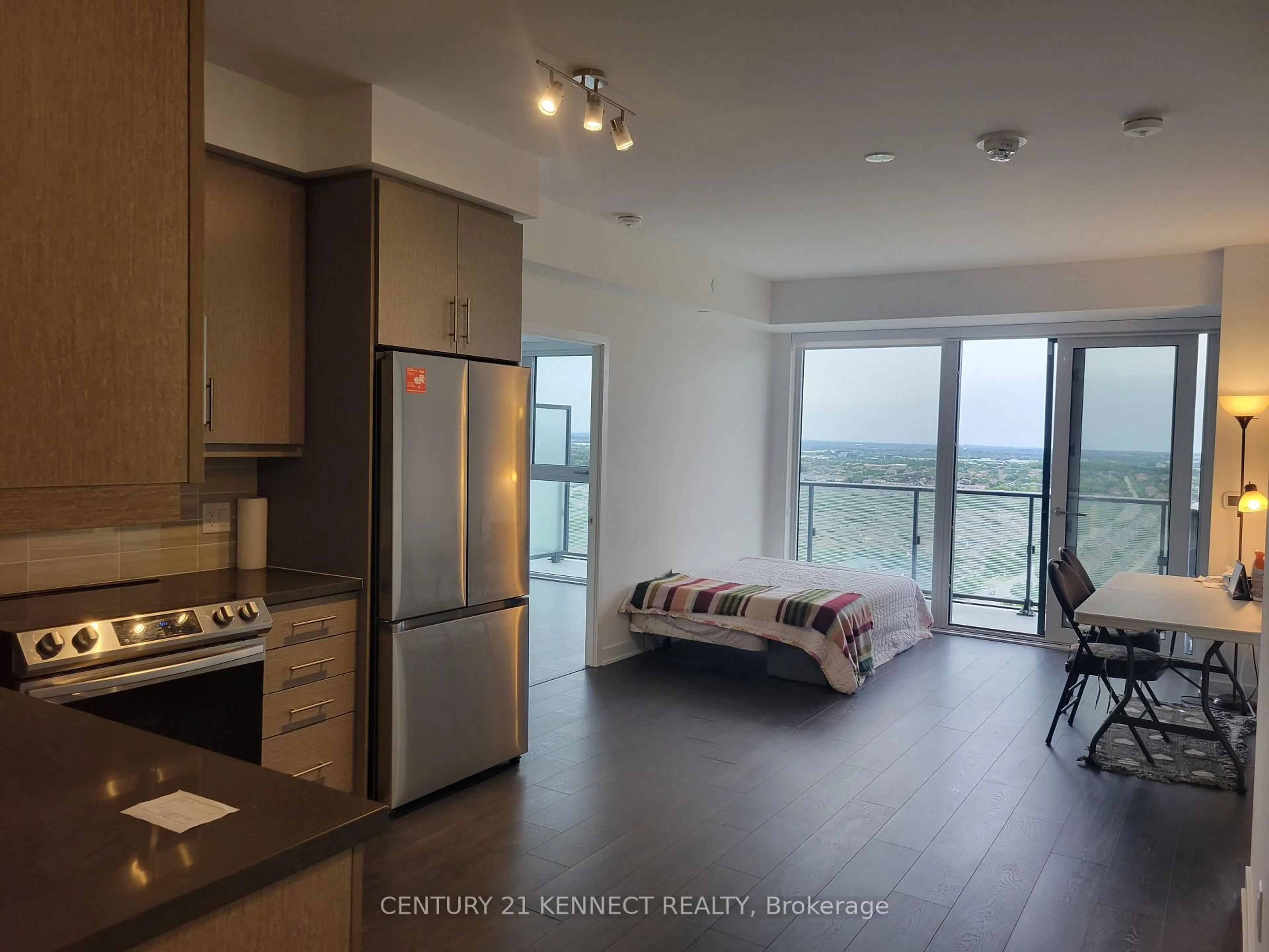 Open concept kitchen, unknown for 105 Oneida Cres #2606, Richmond Hill Ontario L4B 0H6