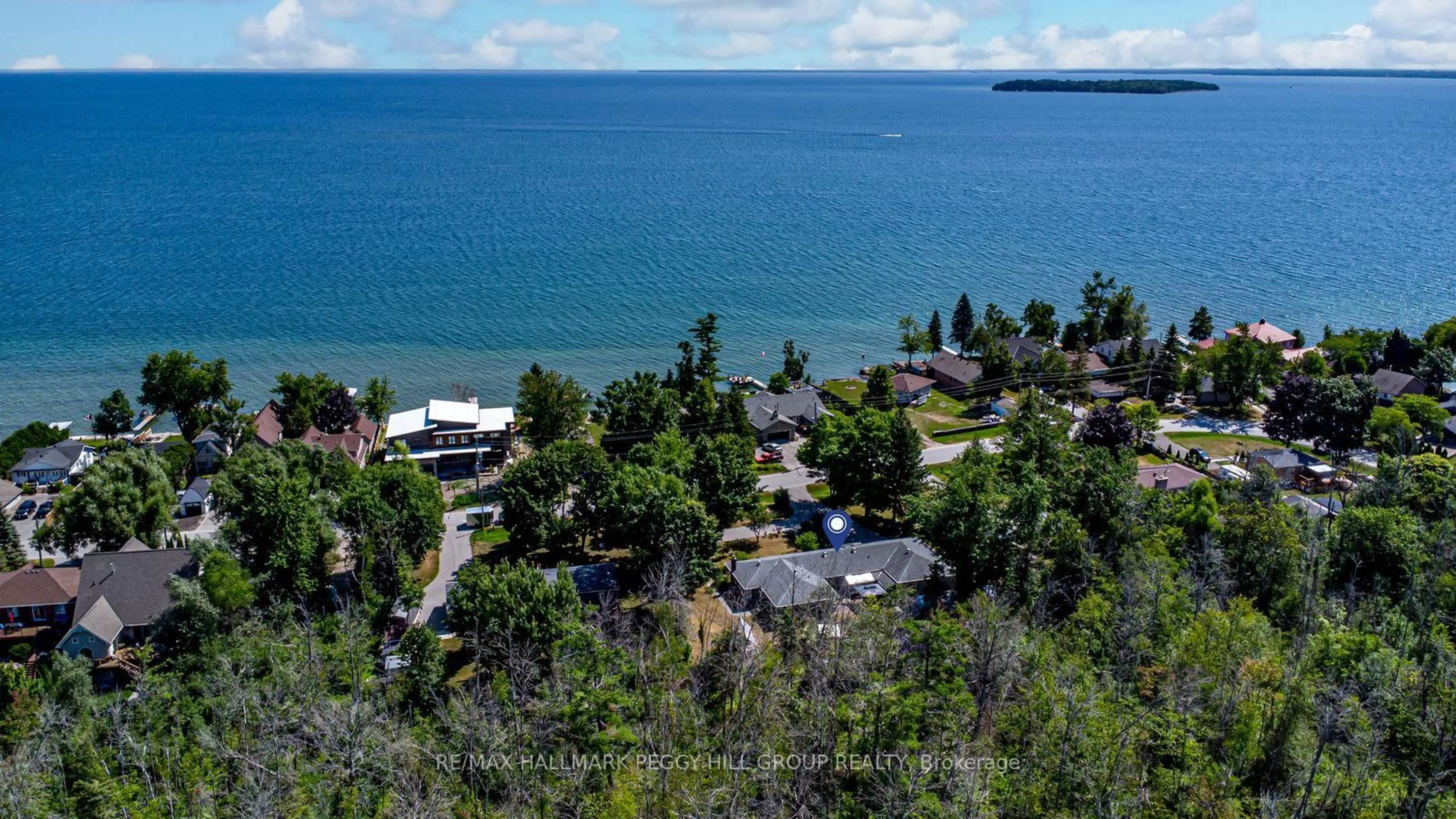 A pic from outside/outdoor area/front of a property/back of a property/a pic from drone, water/lake/river/ocean view for 2582 Leonard St, Innisfil Ontario L9S 3T9