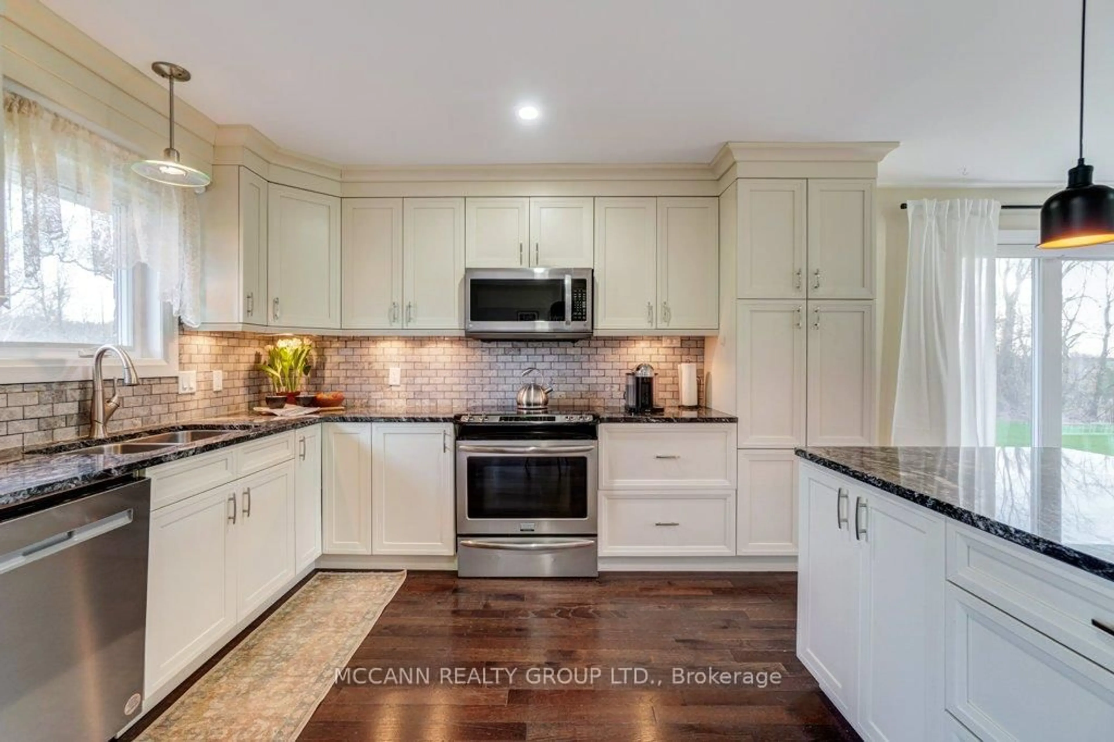 Contemporary kitchen, ceramic/tile floor for 253 Zephyr Rd, Uxbridge Ontario L0E 1T0