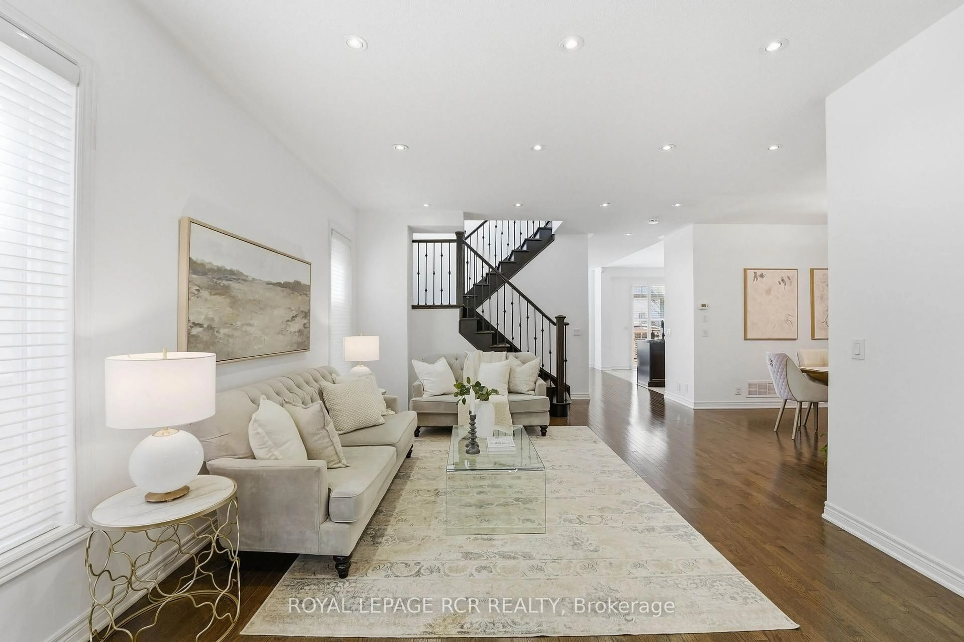 Unknown for 18 Kerr Lane, Aurora Ontario L4G 0E5