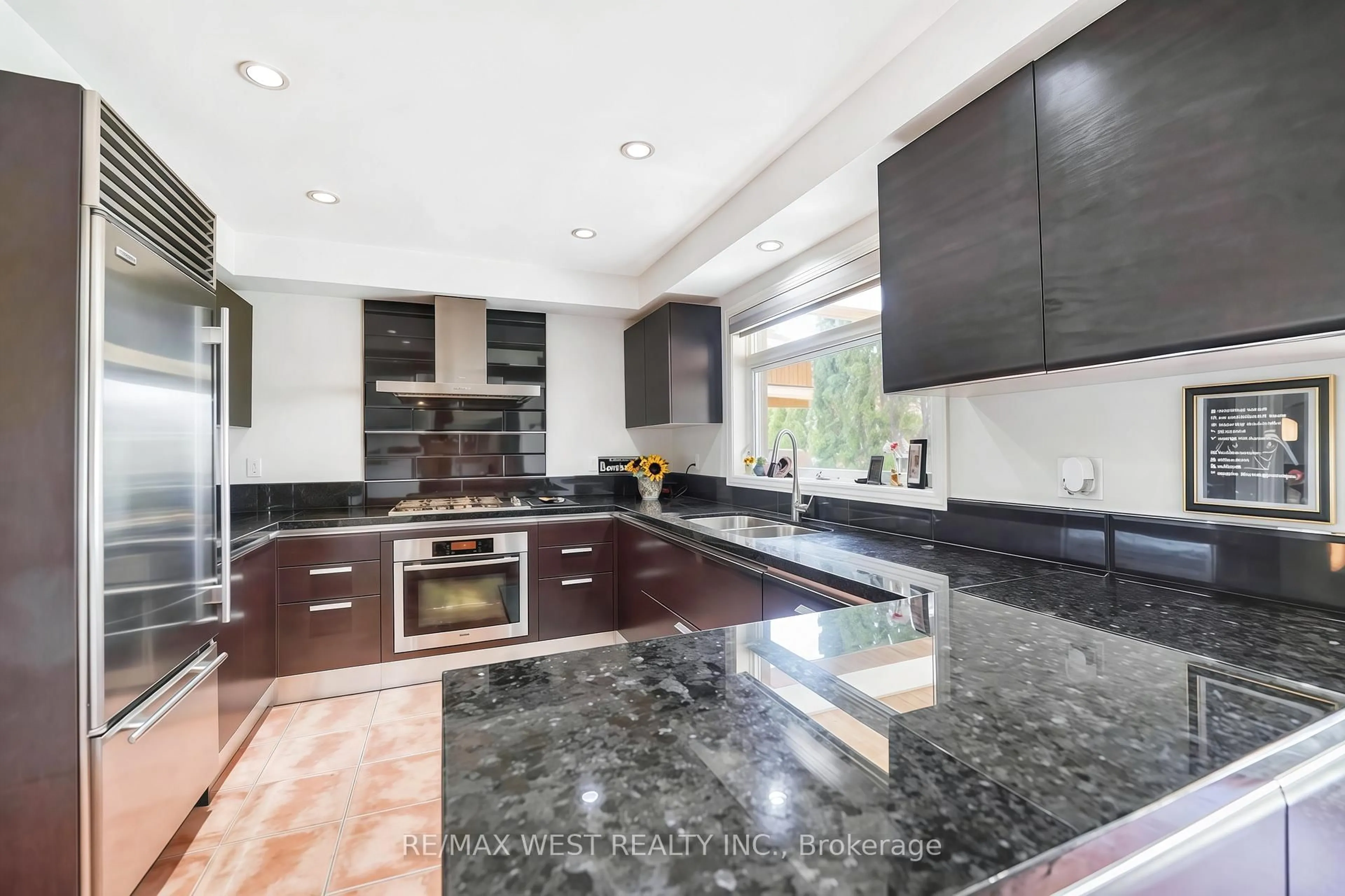 Contemporary kitchen, ceramic/tile floor for 61 Shawbridge Blvd, Vaughan Ontario L4H 1J2