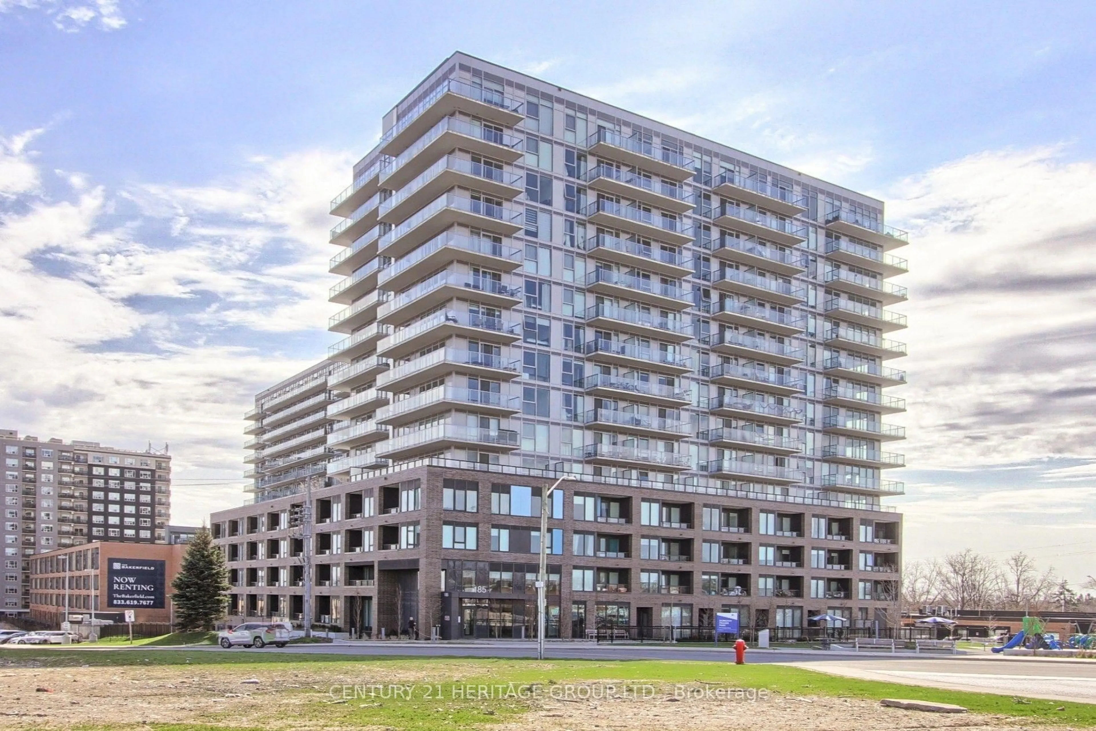 Unknown for 185 Deerfield Rd #503, Newmarket Ontario L3Y 0G7