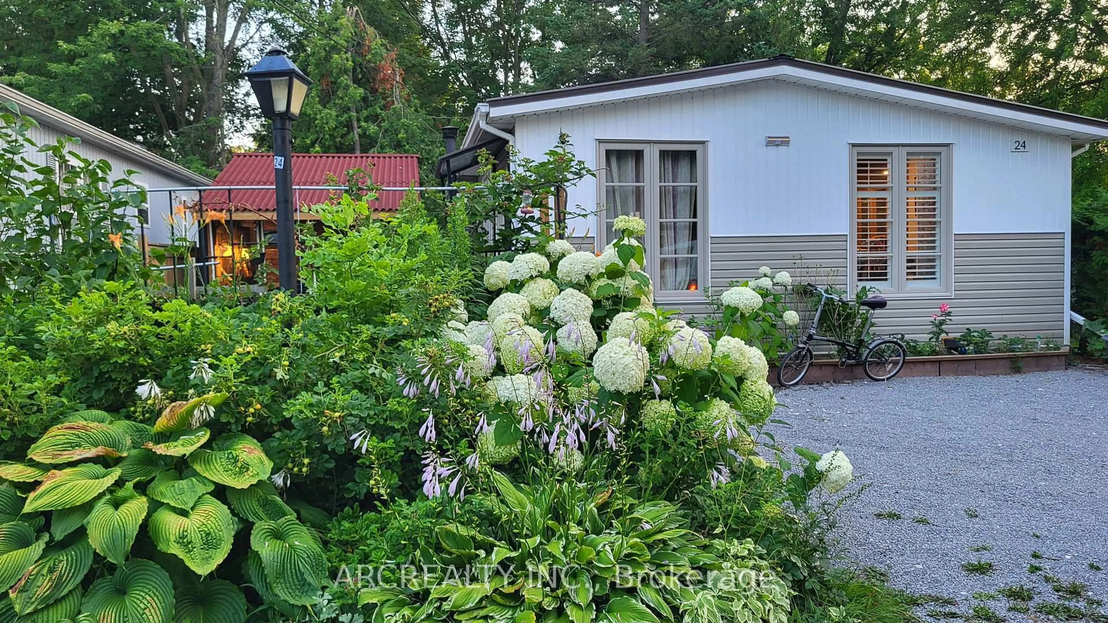 Unknown for 24 Chickadee Crt, Georgina Ontario L0E 1N0