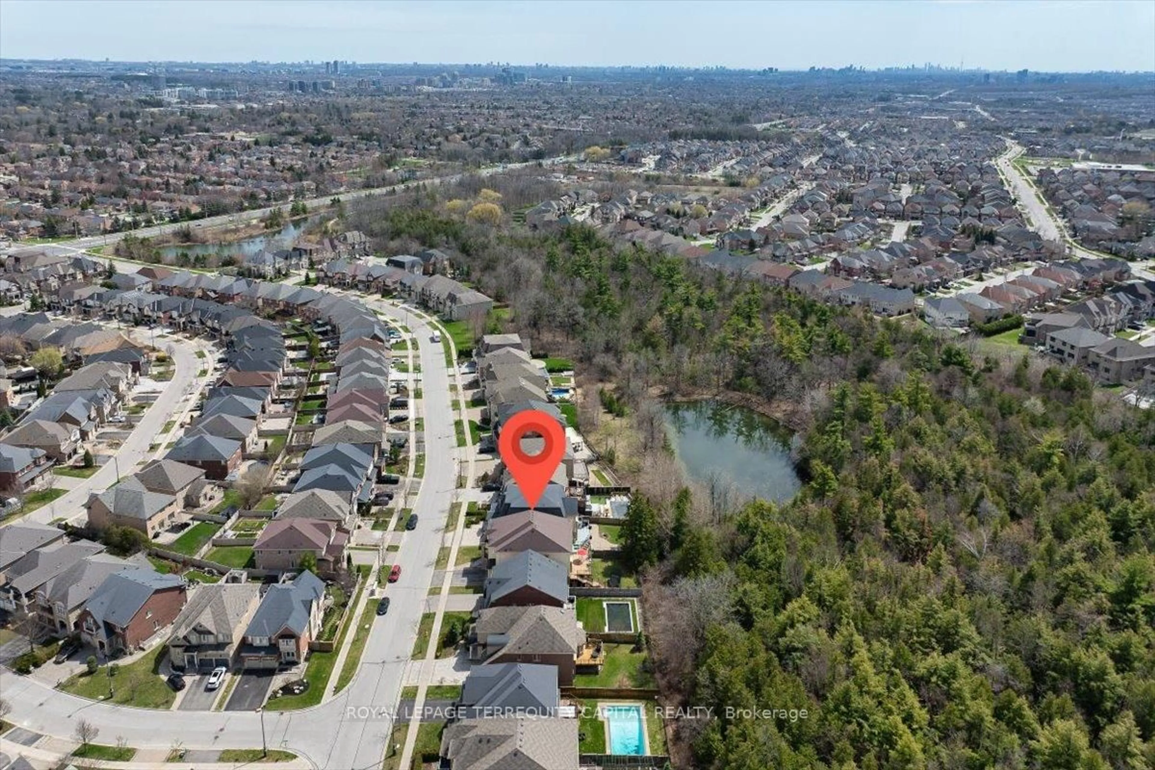 A pic from outside/outdoor area/front of a property/back of a property/a pic from drone, water/lake/river/ocean view for 147 Lady Nadia Dr, Vaughan Ontario L6A 0G9