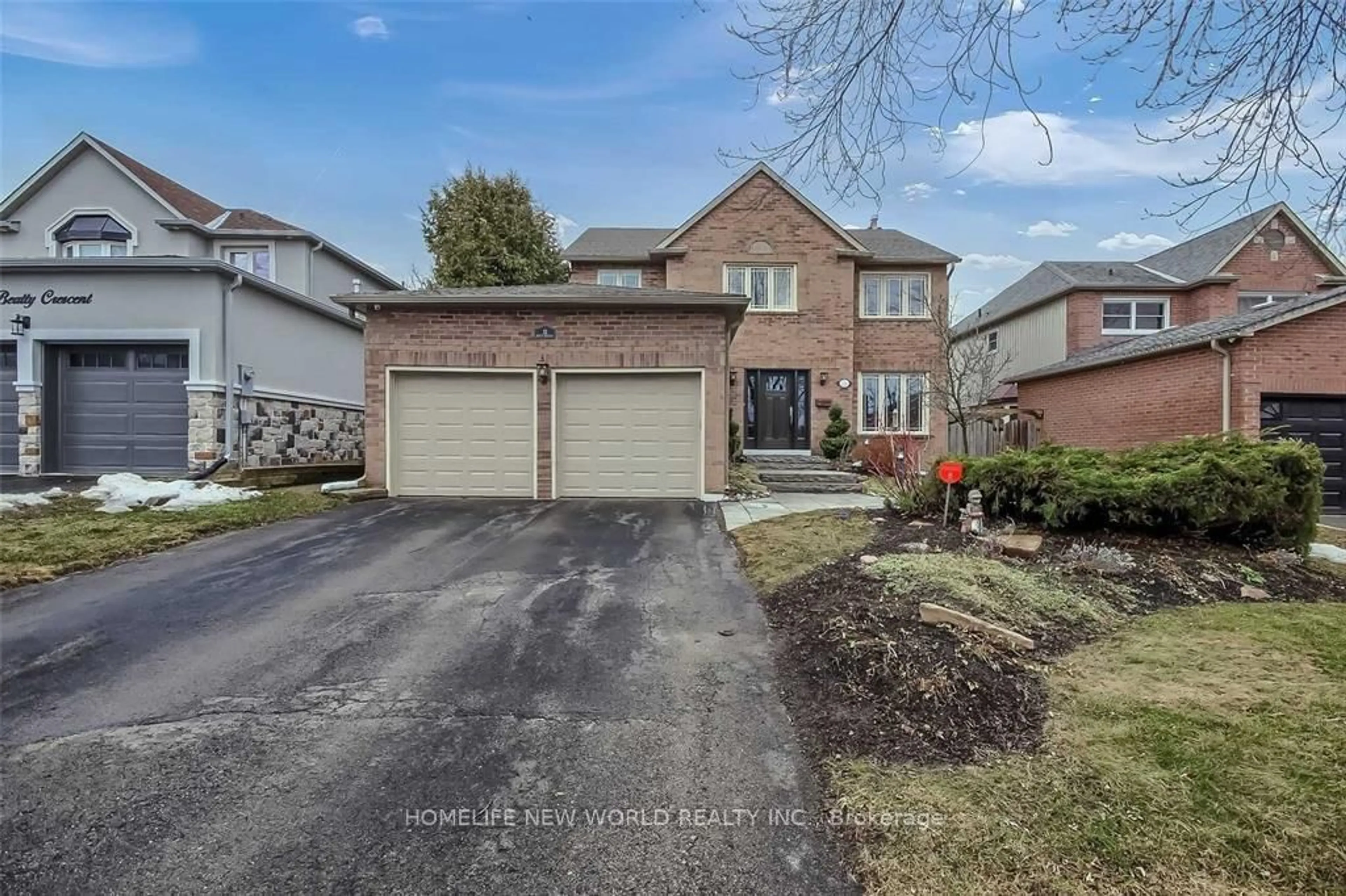 Home with brick exterior material, street for 33 Beatty Cres, Aurora Ontario L4G 5V3