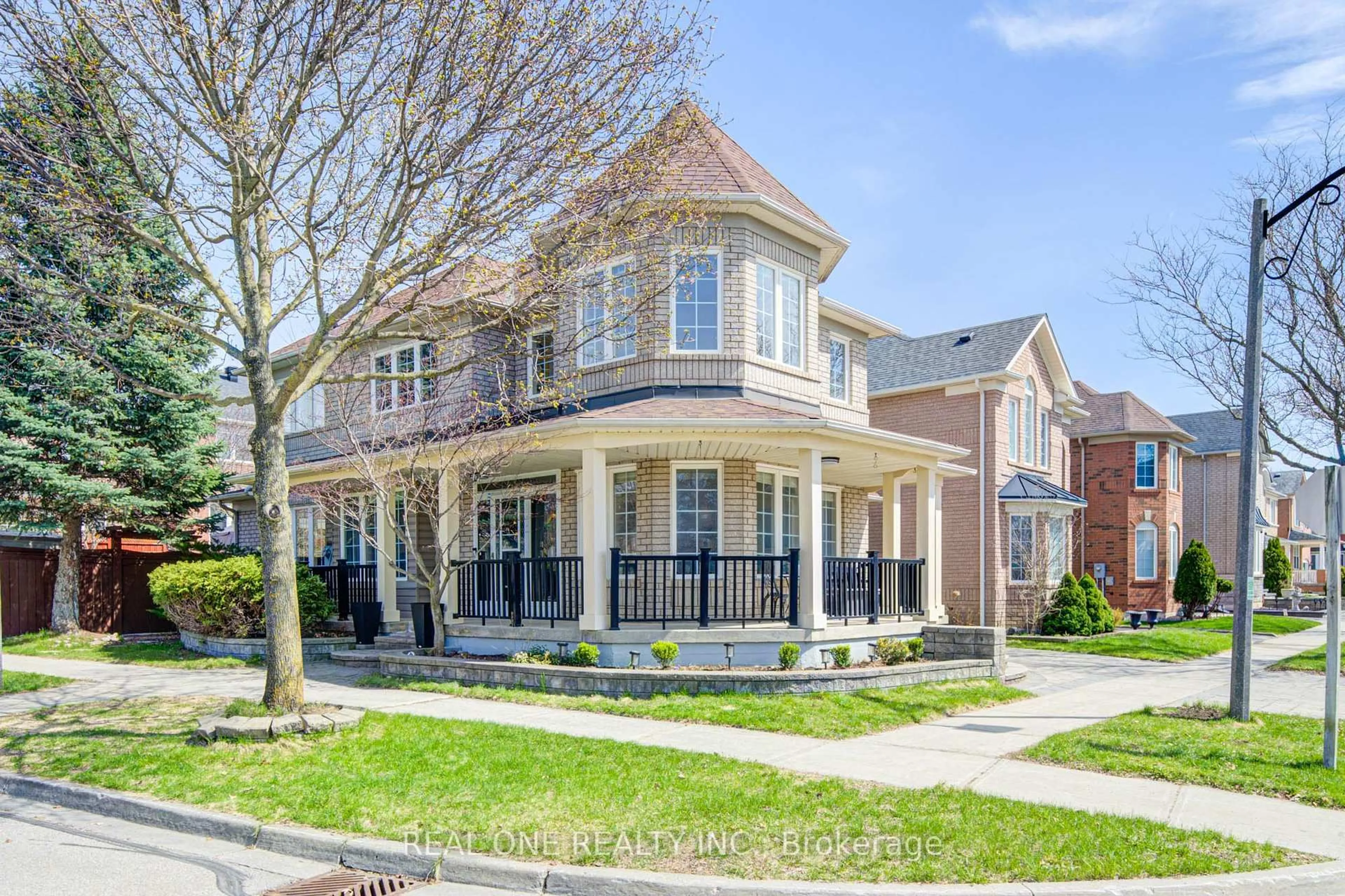 Home with brick exterior material, street for 2 drawbridge Dr, Markham Ontario L6C 2B2