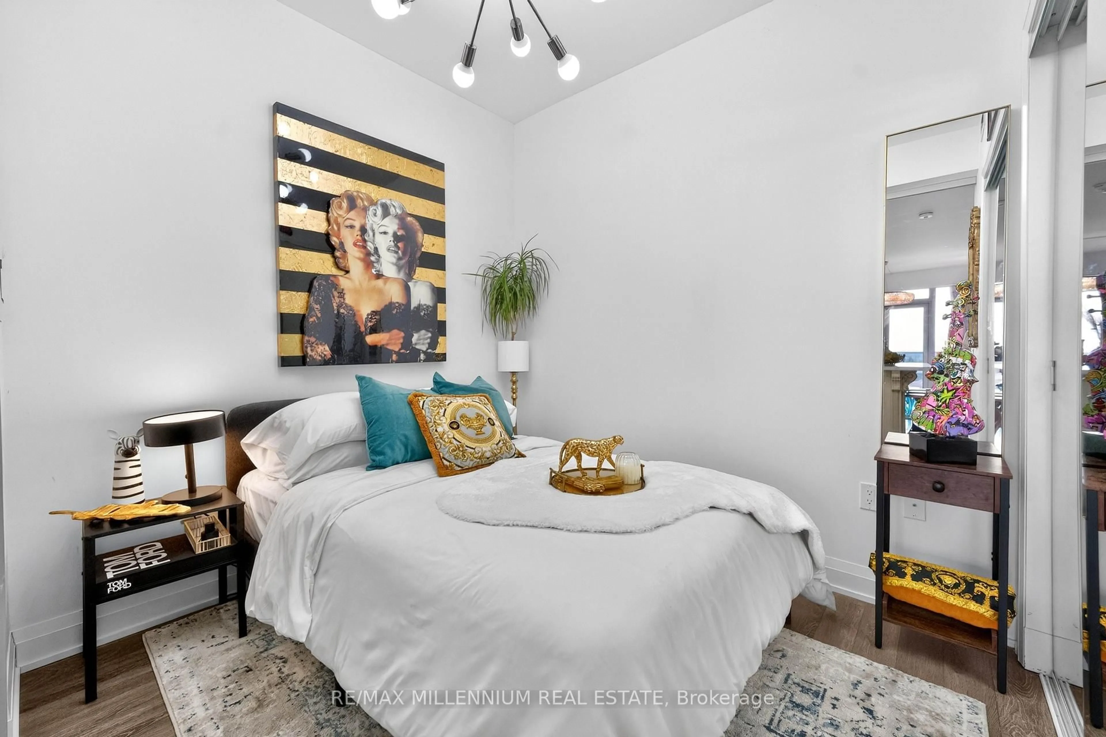 Bedroom with bed, unknown for 4800 Highway 7 Rd #713, Vaughan Ontario L4L 1H8