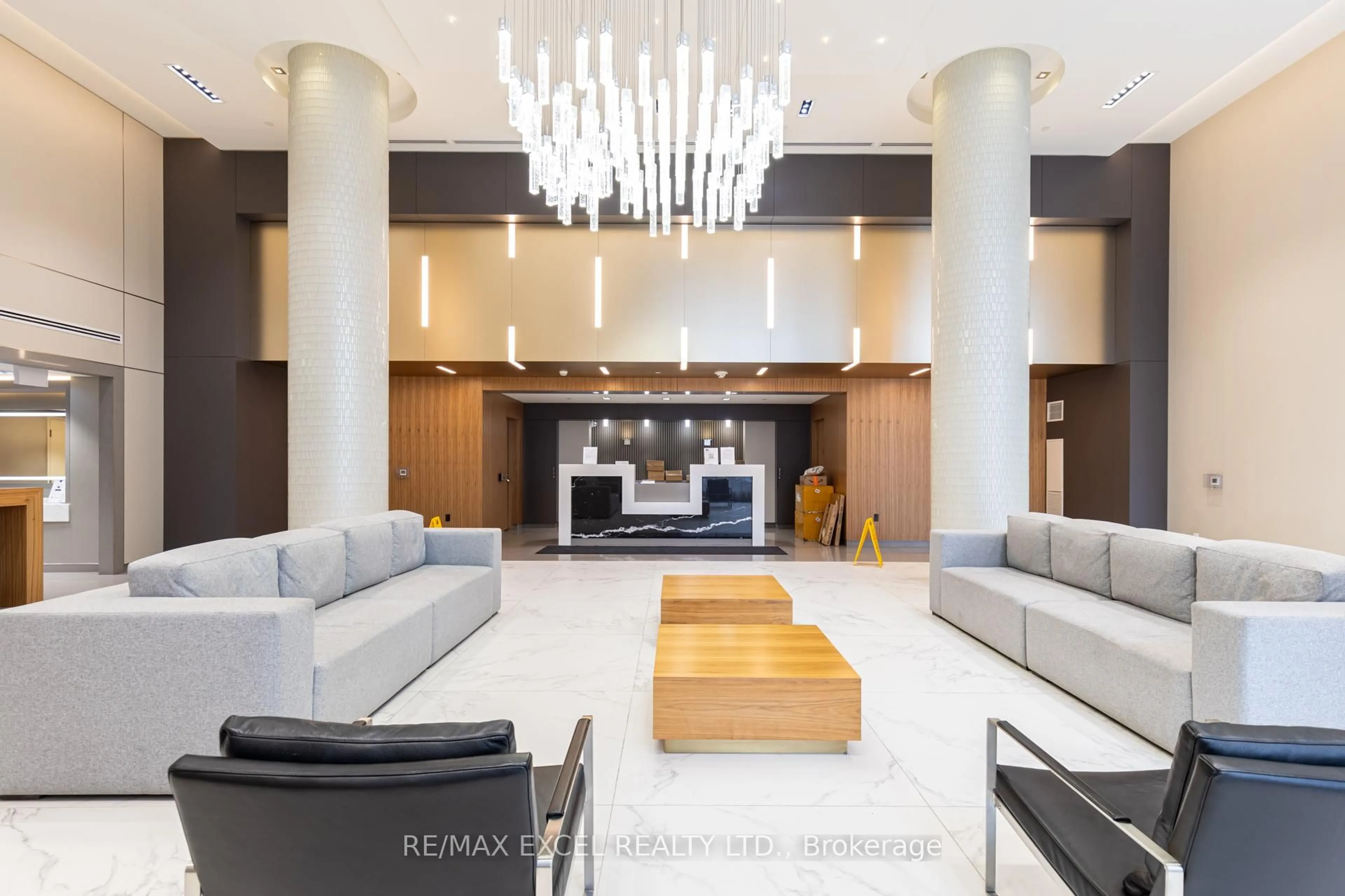 Lobby for 85 Oneida Cres #1006, Richmond Hill Ontario L4B 0H4