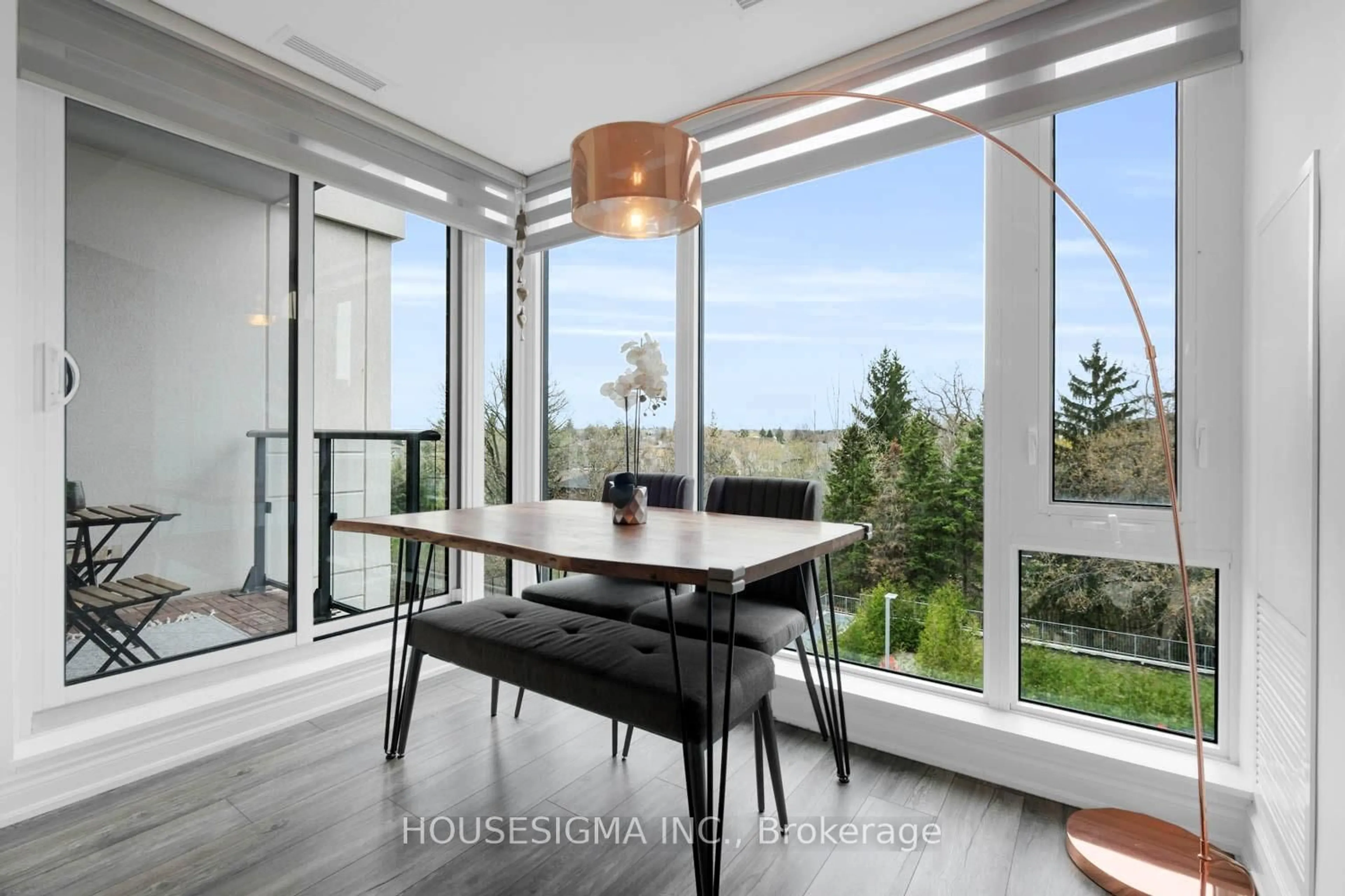 Unknown for 9618 Yonge St #318, Richmond Hill Ontario L4C 0X5