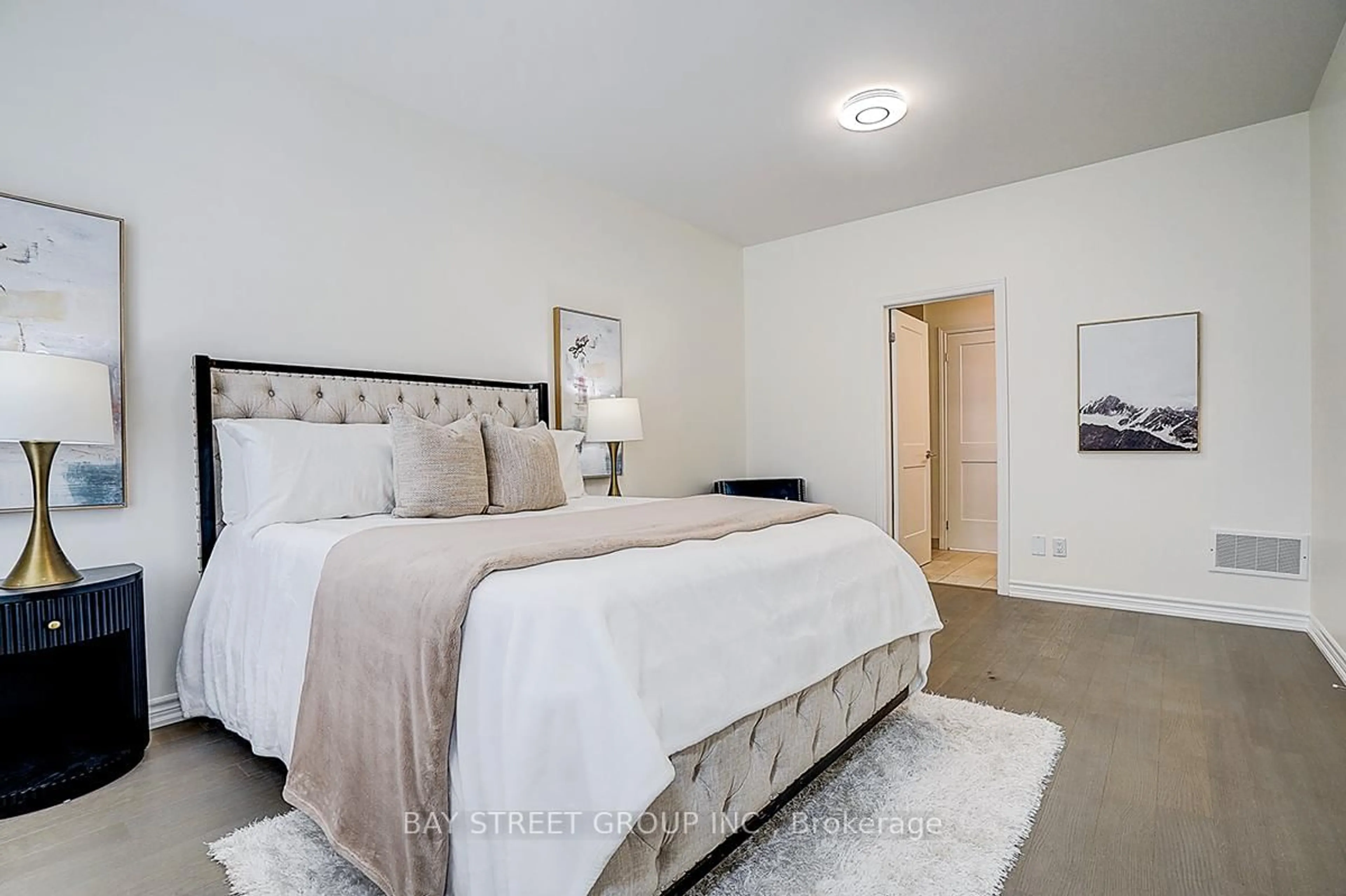 Bedroom with bed, unknown for 74 Village Pkwy, Markham Ontario L3R 4Z7